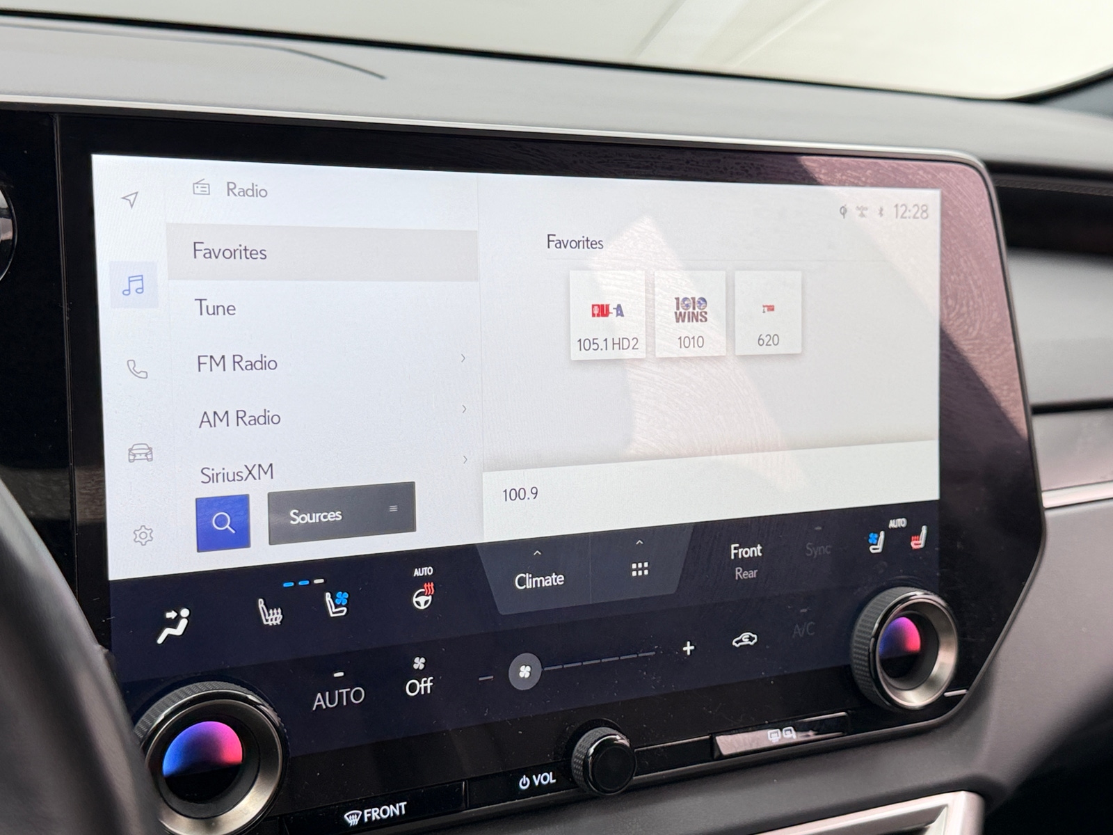 Thumbnail: 2023 Lexus RX - 4
