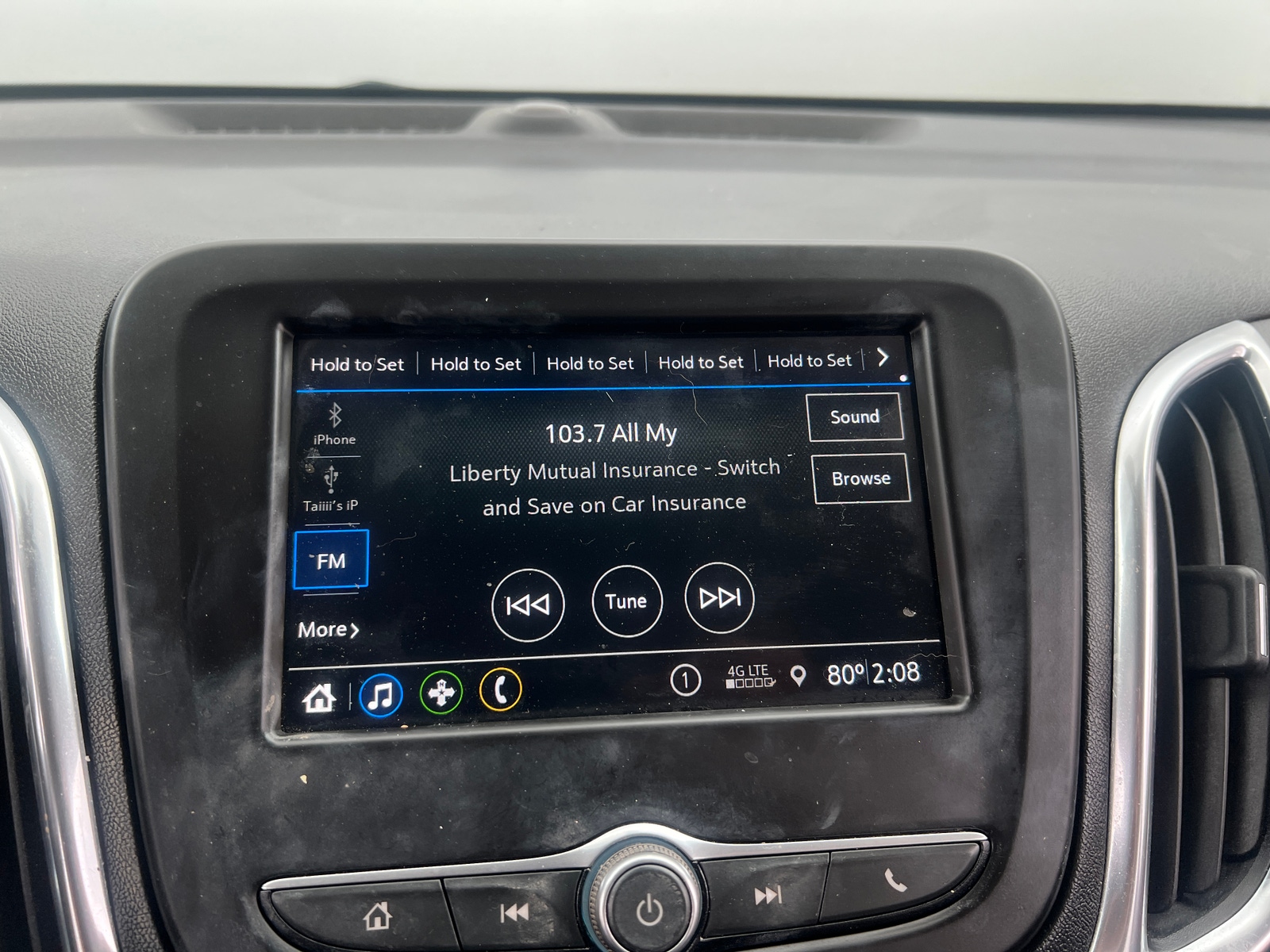 Thumbnail: 2019 Chevrolet Equinox - 4
