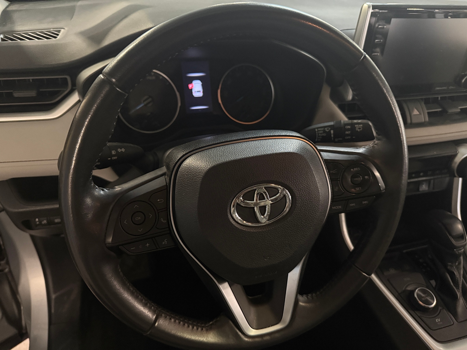 Thumbnail: 2019 Toyota RAV4 - 5