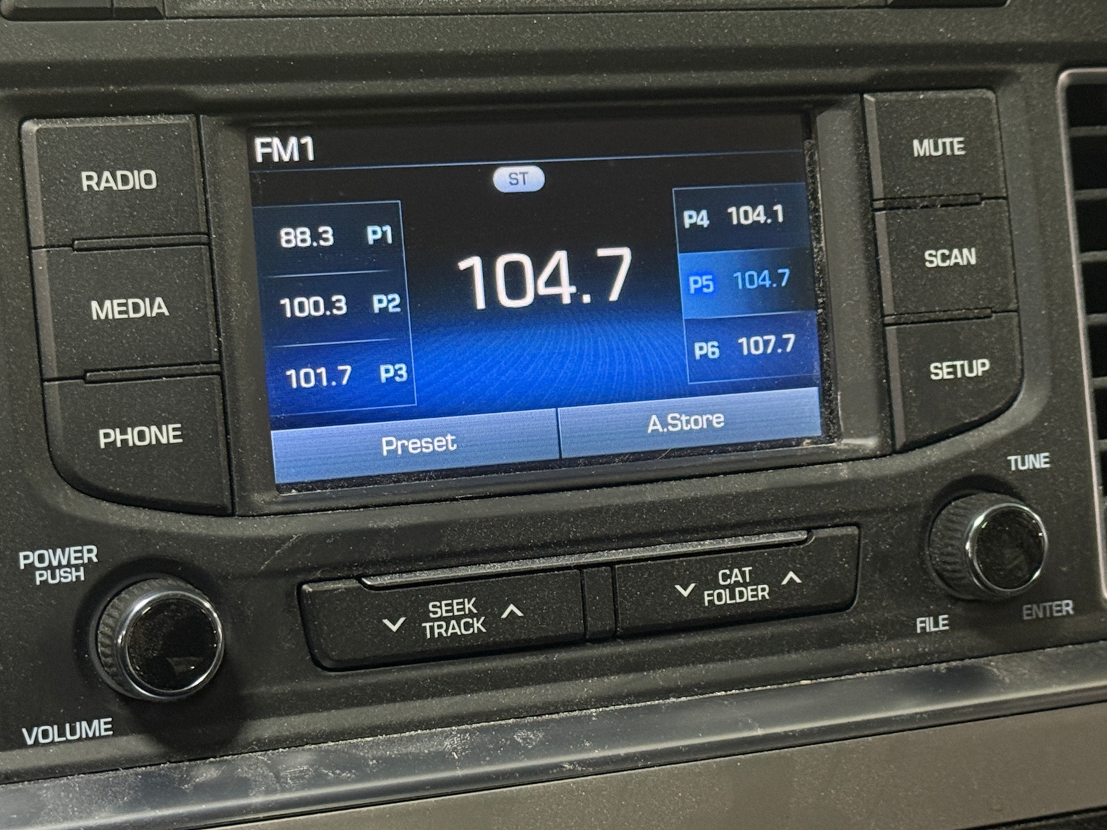 Thumbnail: 2015 Hyundai Sonata - 4