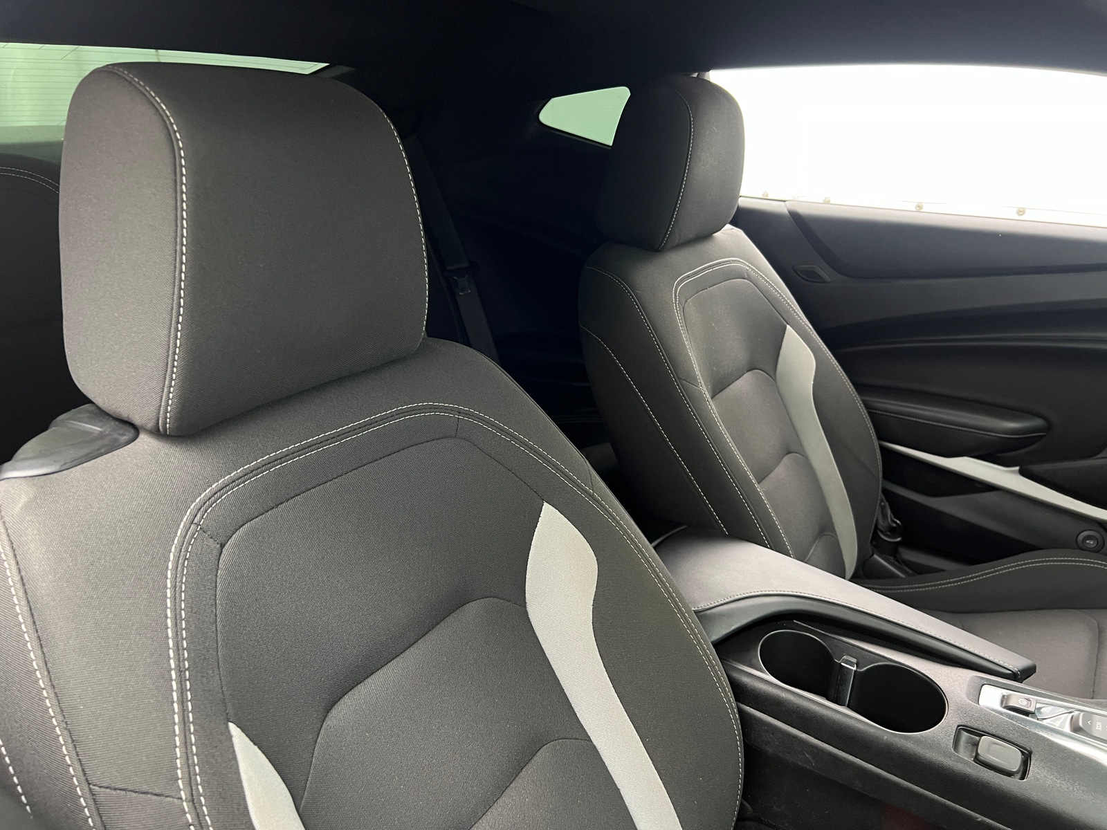 Thumbnail: 2019 Chevrolet Camaro - 2