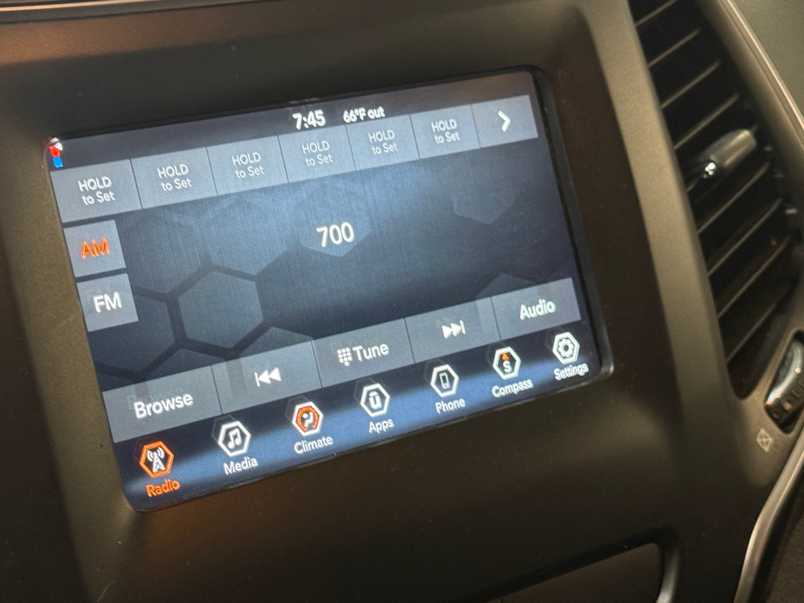 Thumbnail: 2019 Jeep Cherokee - 4