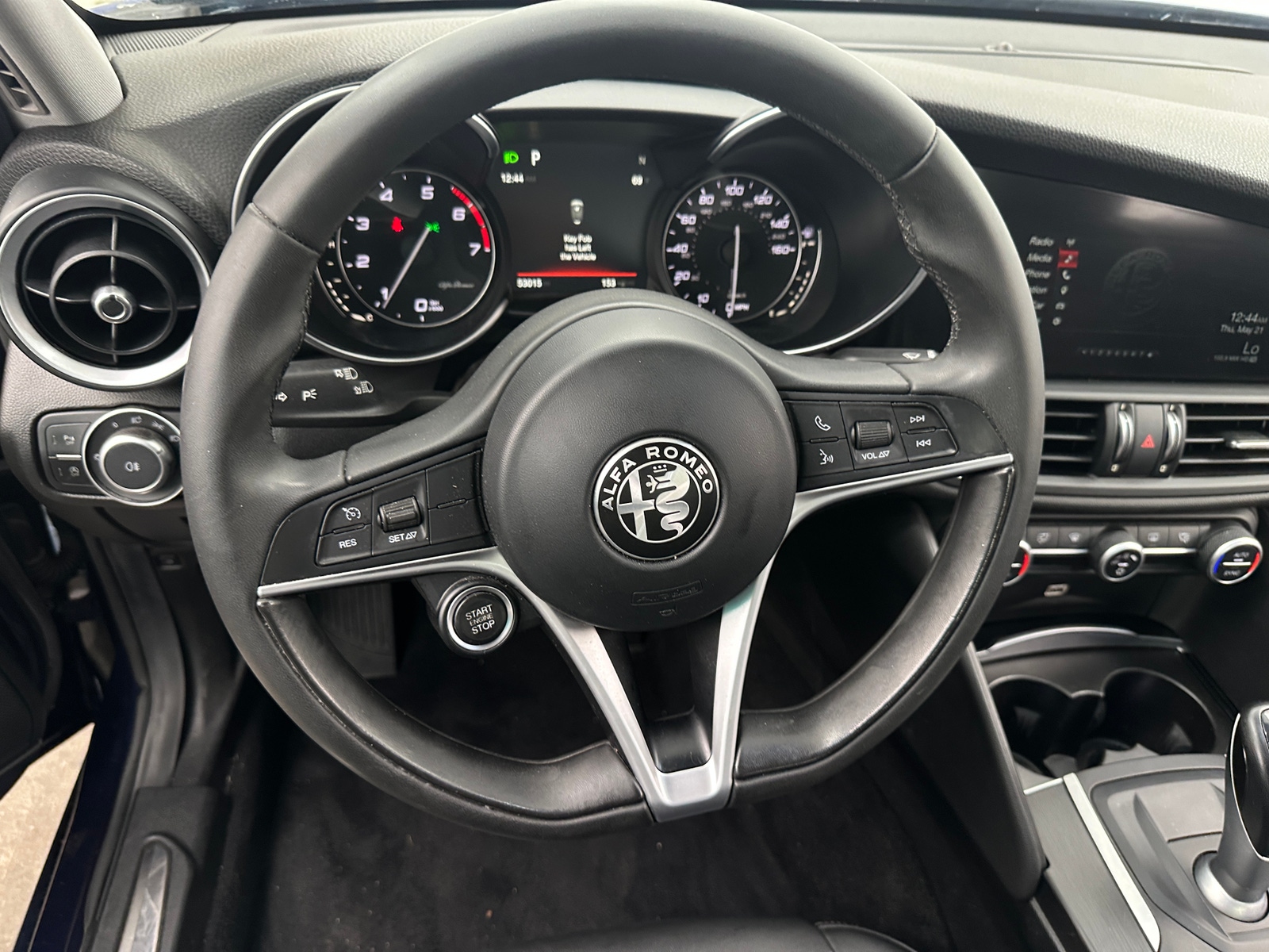 Thumbnail: 2017 Alfa Romeo Giulia - 4