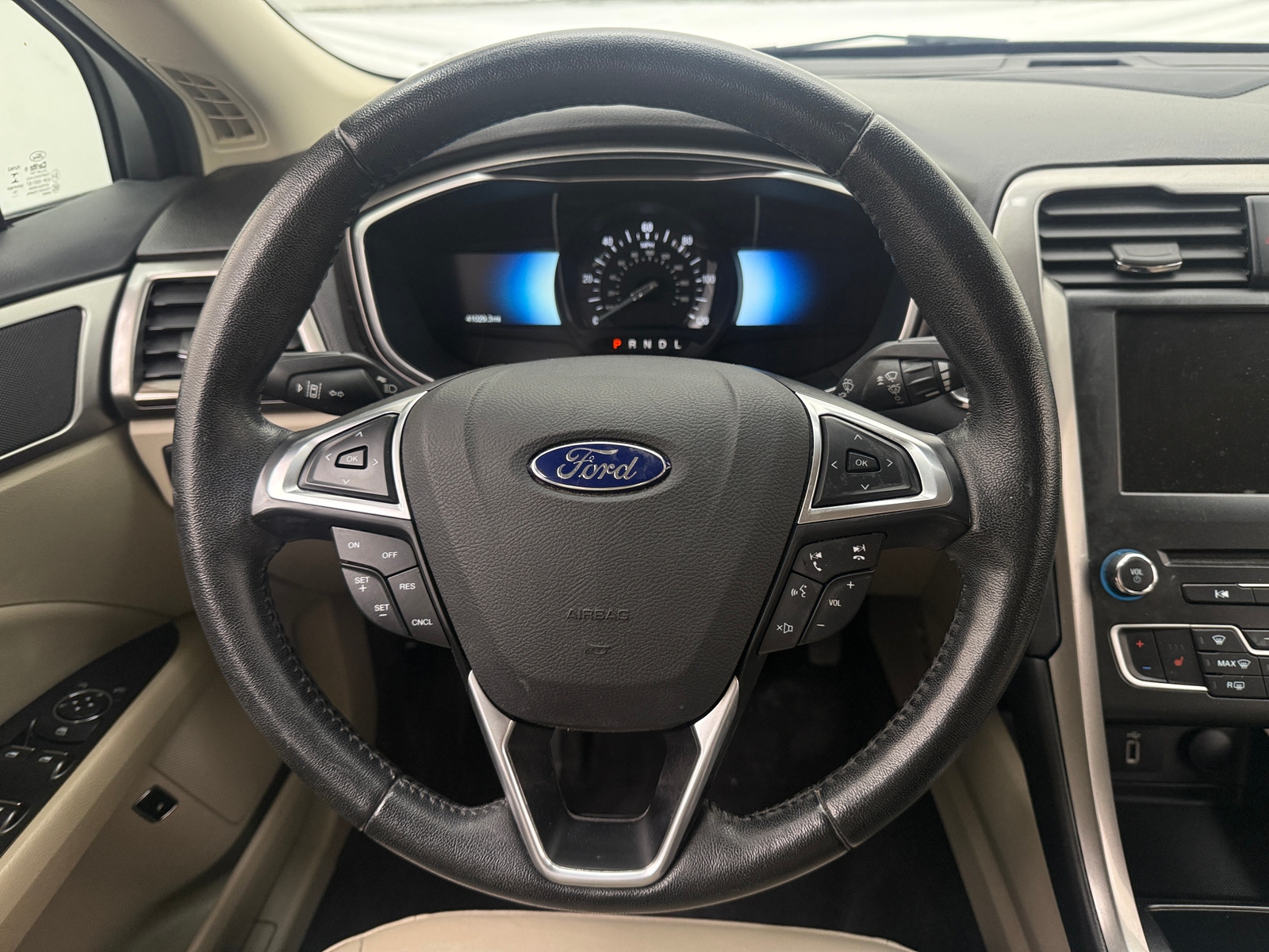 Thumbnail: 2017 Ford Fusion - 4
