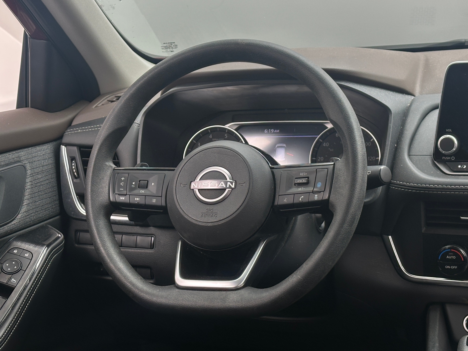 Thumbnail: 2023 Nissan Rogue - 5