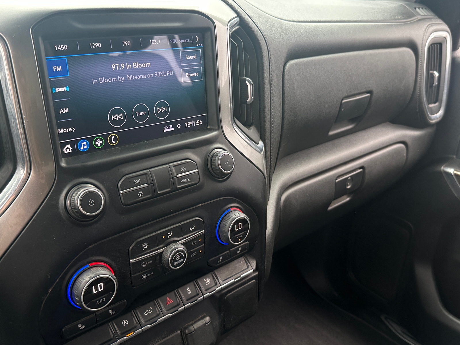 Thumbnail: 2021 Chevrolet Silverado 1500 - 4