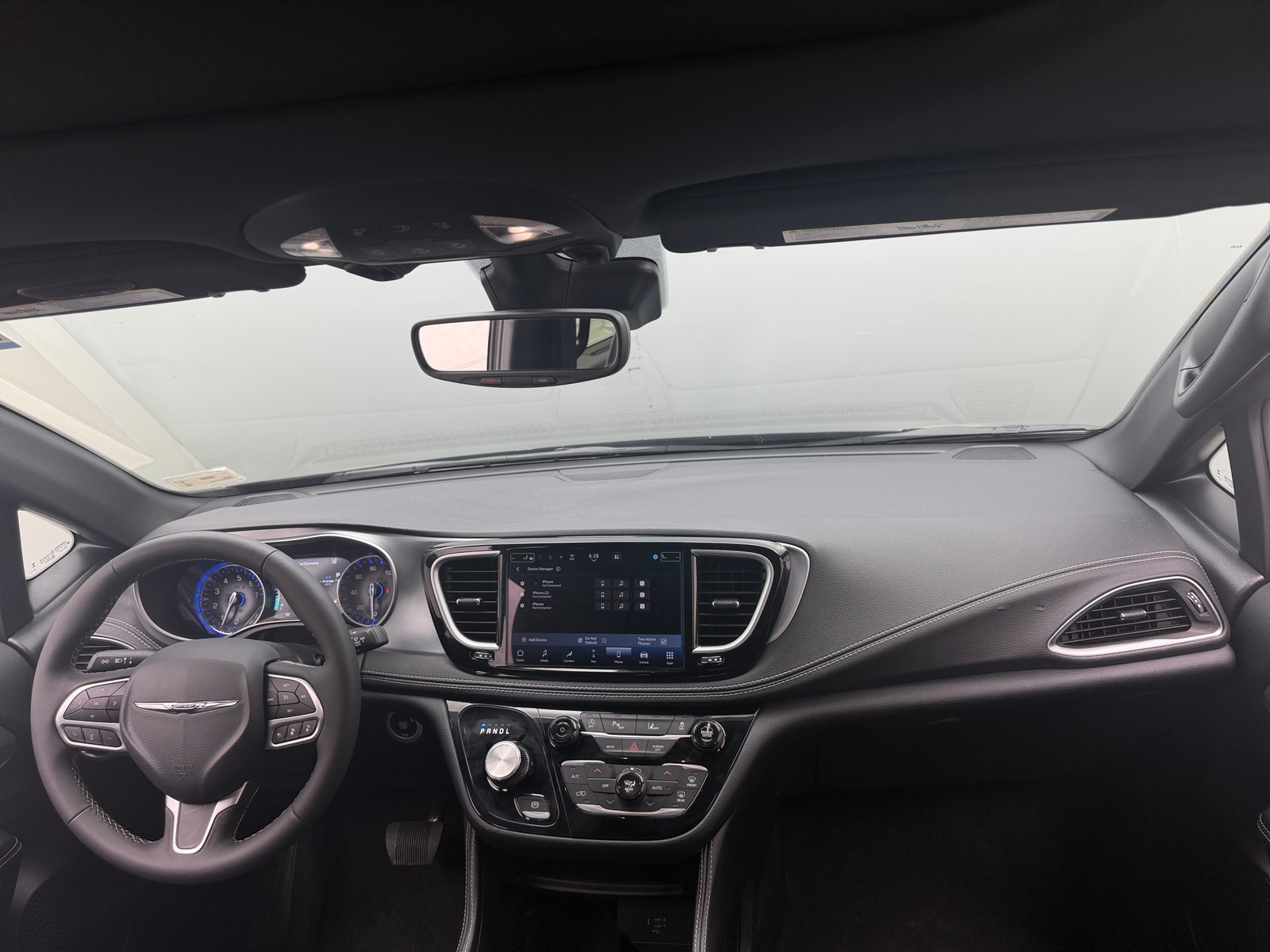 Thumbnail: 2026 Chrysler Pacifica - 2