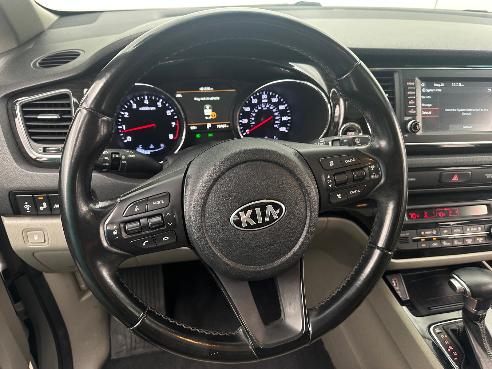Thumbnail: 2019 Kia Sedona - 4