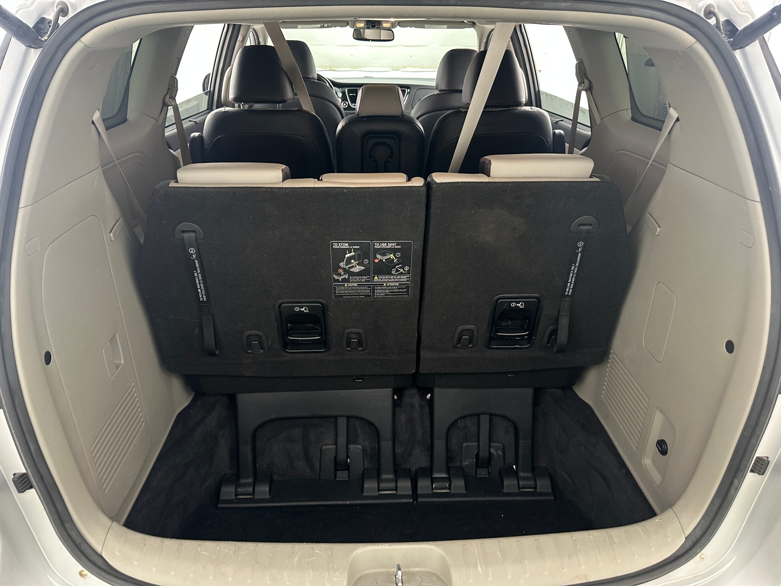 Thumbnail: 2019 Kia Sedona - 6