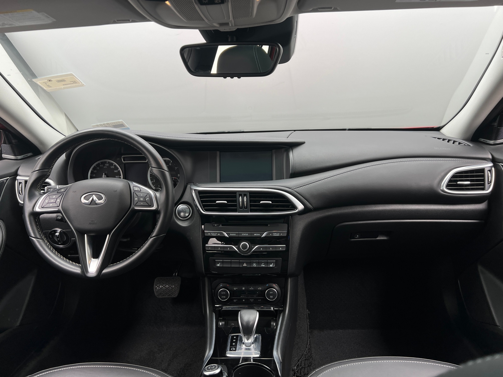 Thumbnail: 2017 INFINITI QX30 - 2