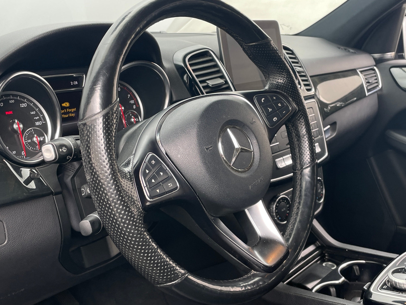 Thumbnail: 2018 Mercedes-Benz GLE - 4