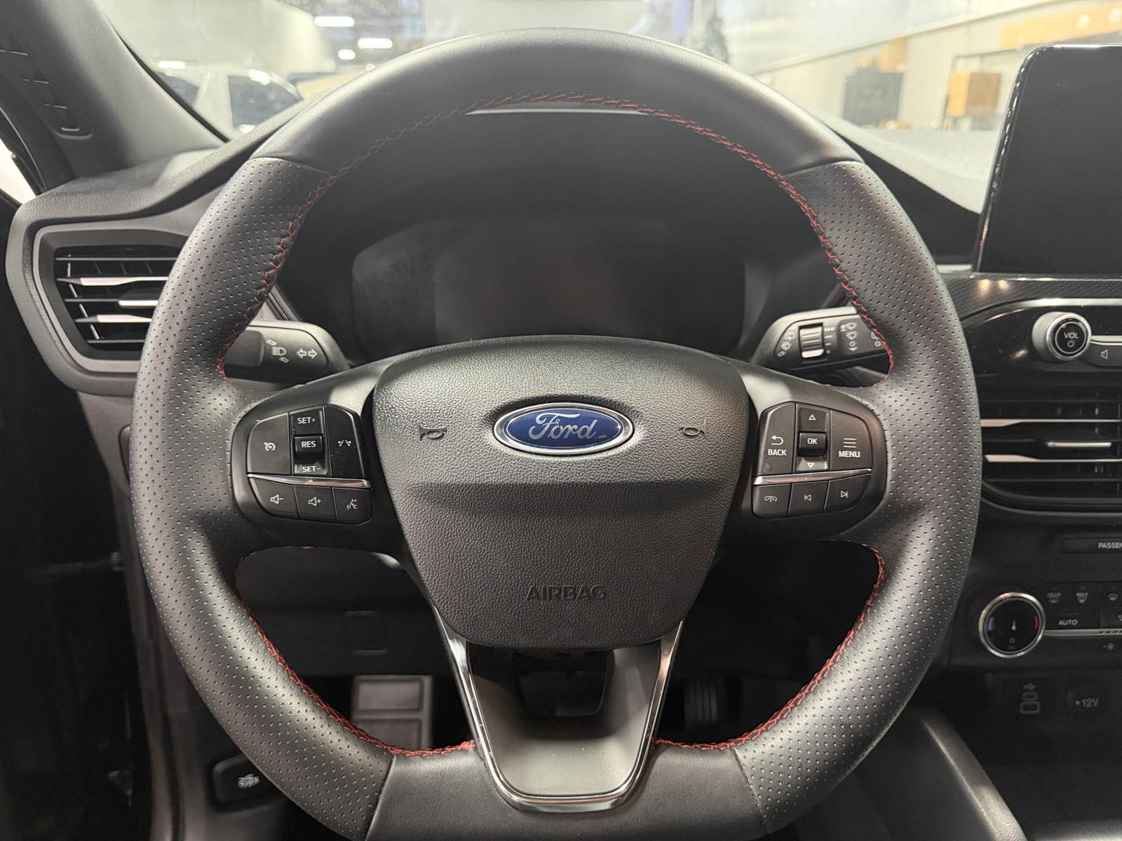 Thumbnail: 2025 Ford Escape - 4