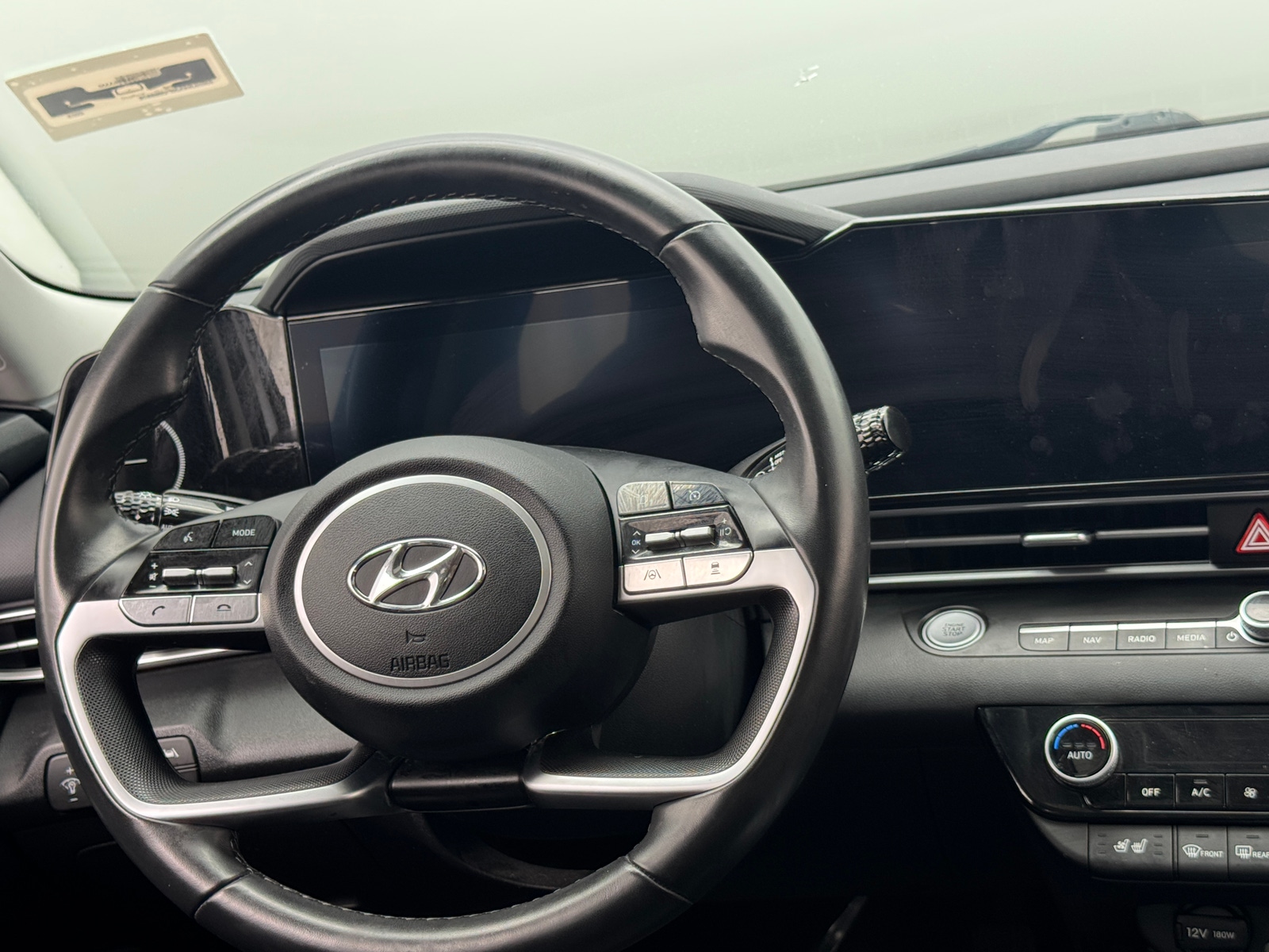 Thumbnail: 2023 Hyundai Elantra - 4