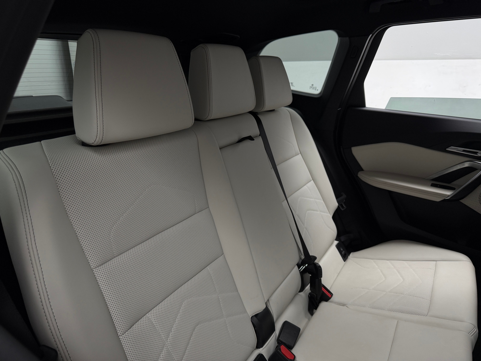 Thumbnail: 2026 BMW X1 - 5