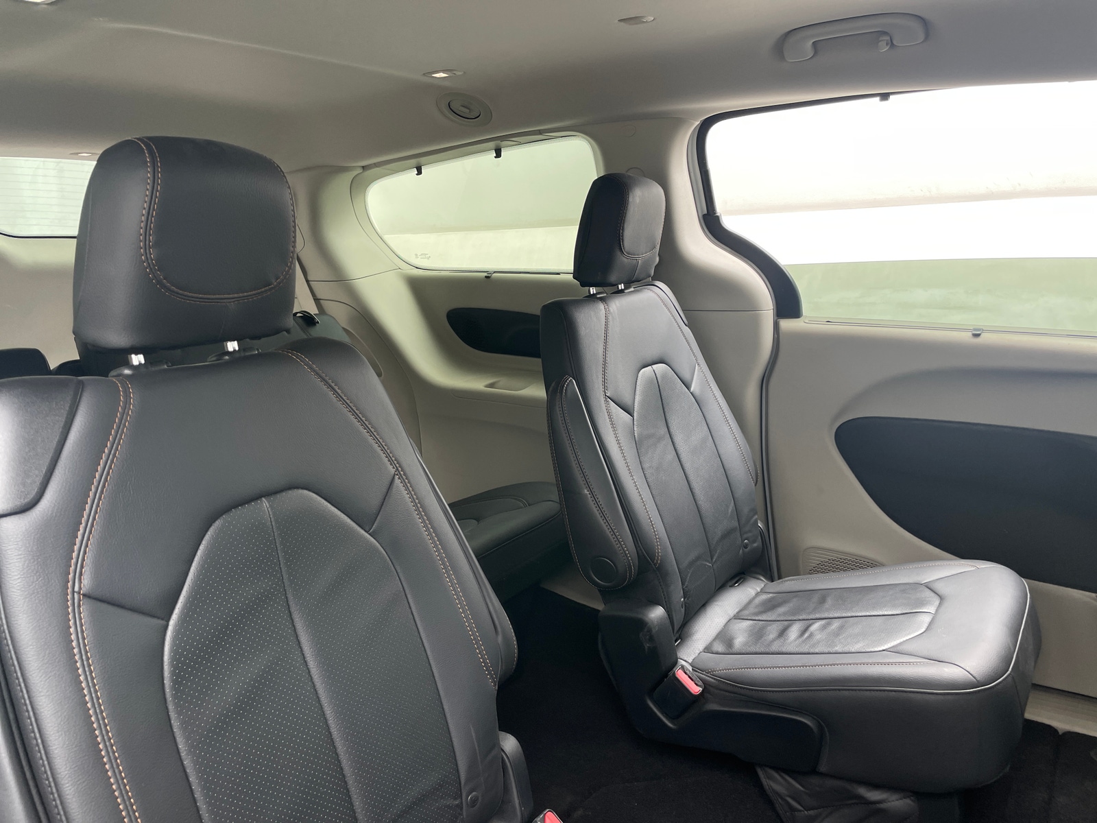 Thumbnail: 2018 Chrysler Pacifica - 5