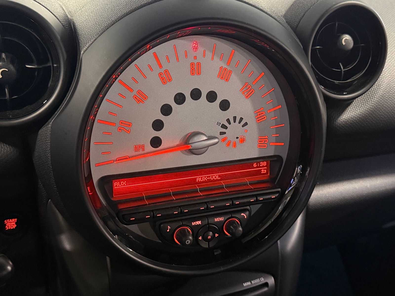 Thumbnail: 2014 MINI Cooper Countryman - 4