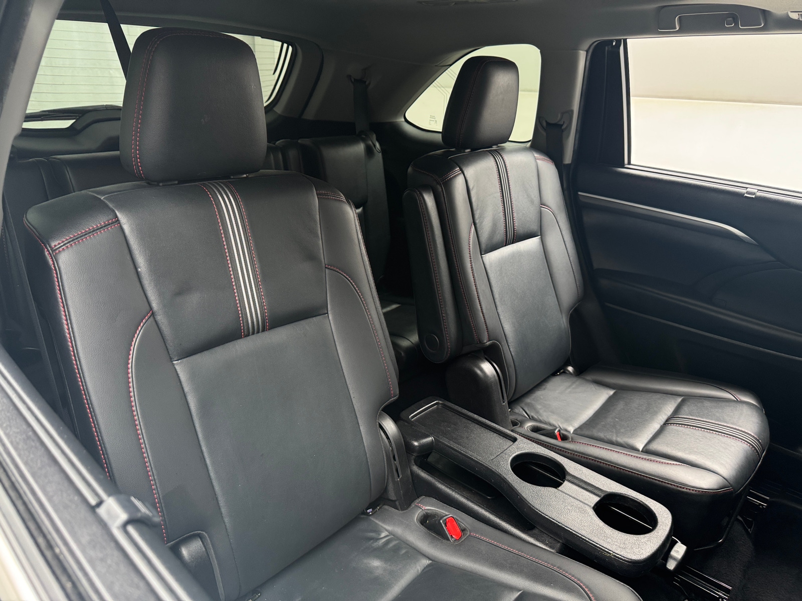 Thumbnail: 2019 Toyota Highlander - 5