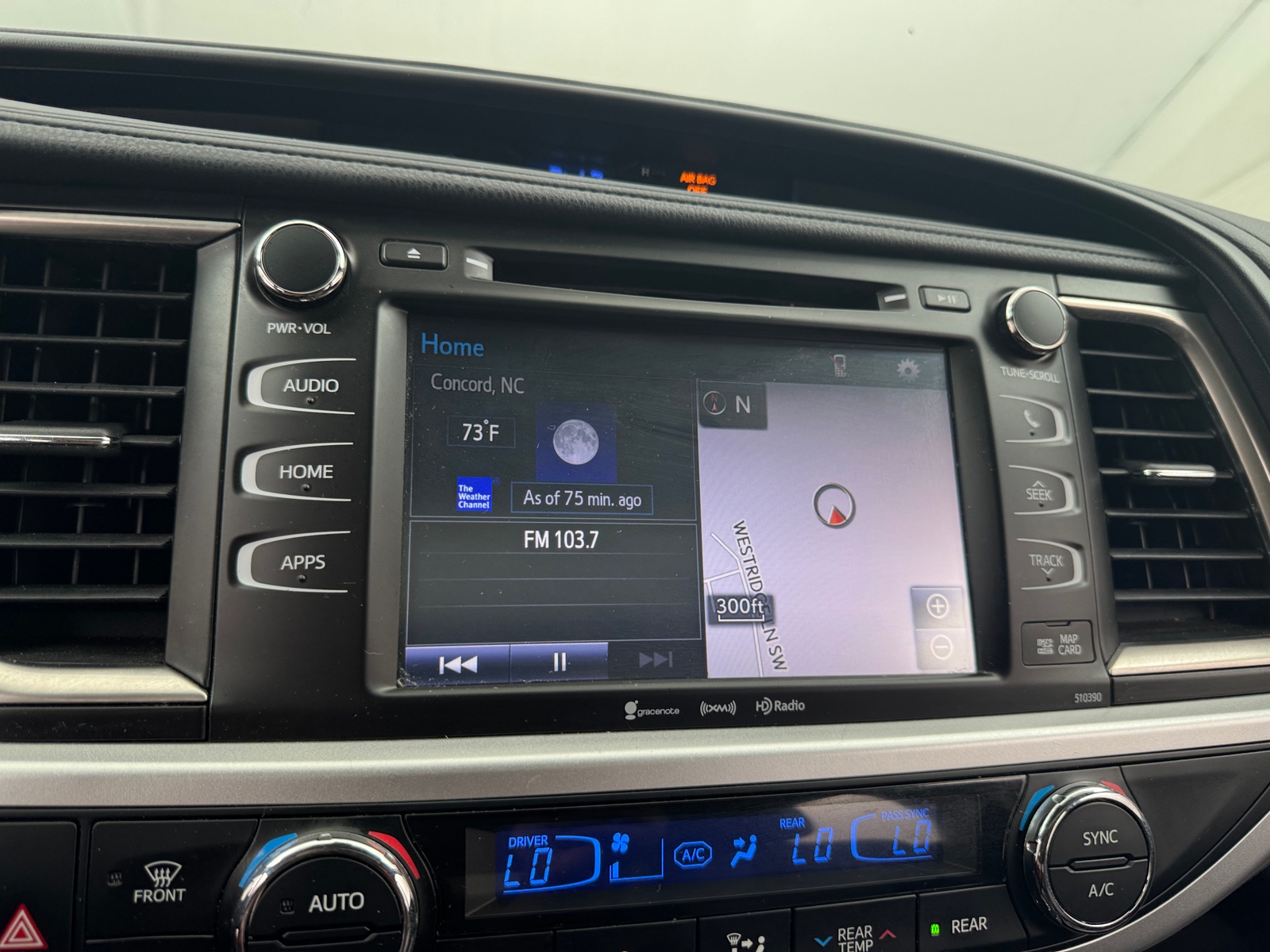 Thumbnail: 2019 Toyota Highlander - 3