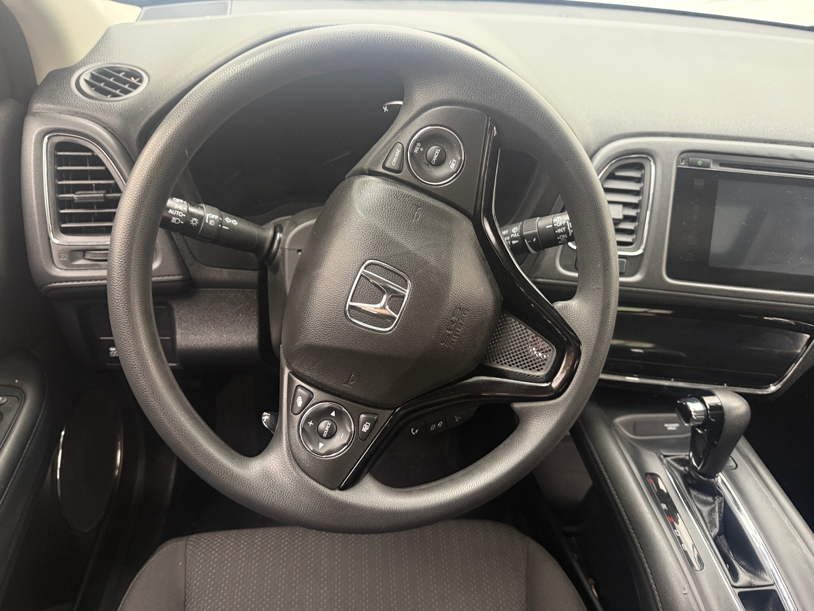 Thumbnail: 2017 Honda HR-V - 5