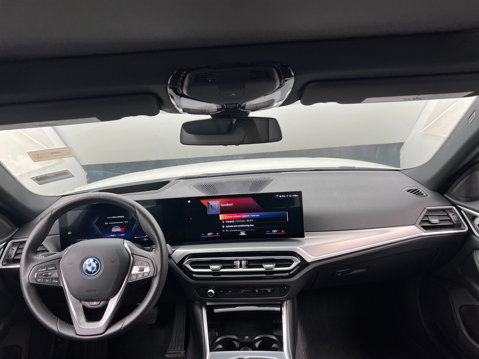 Thumbnail: 2023 BMW i4 - 2