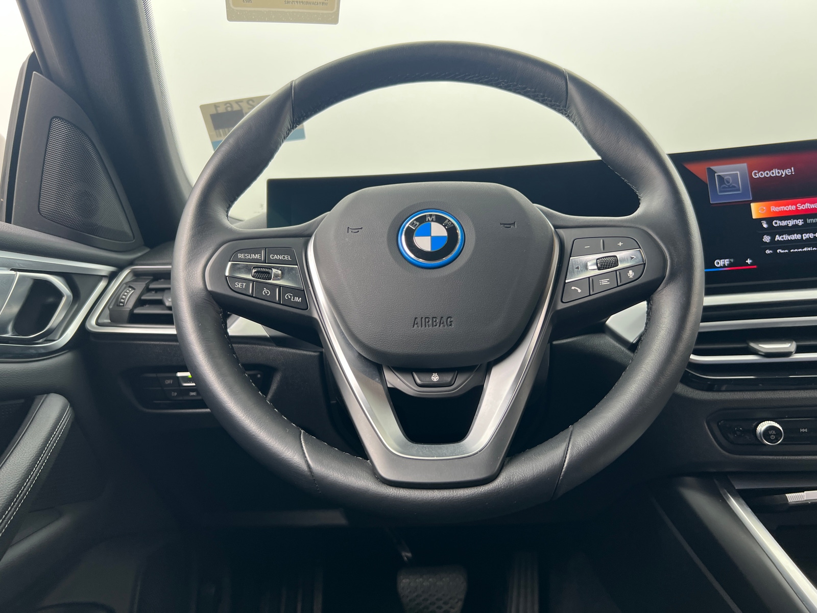 Thumbnail: 2023 BMW i4 - 4