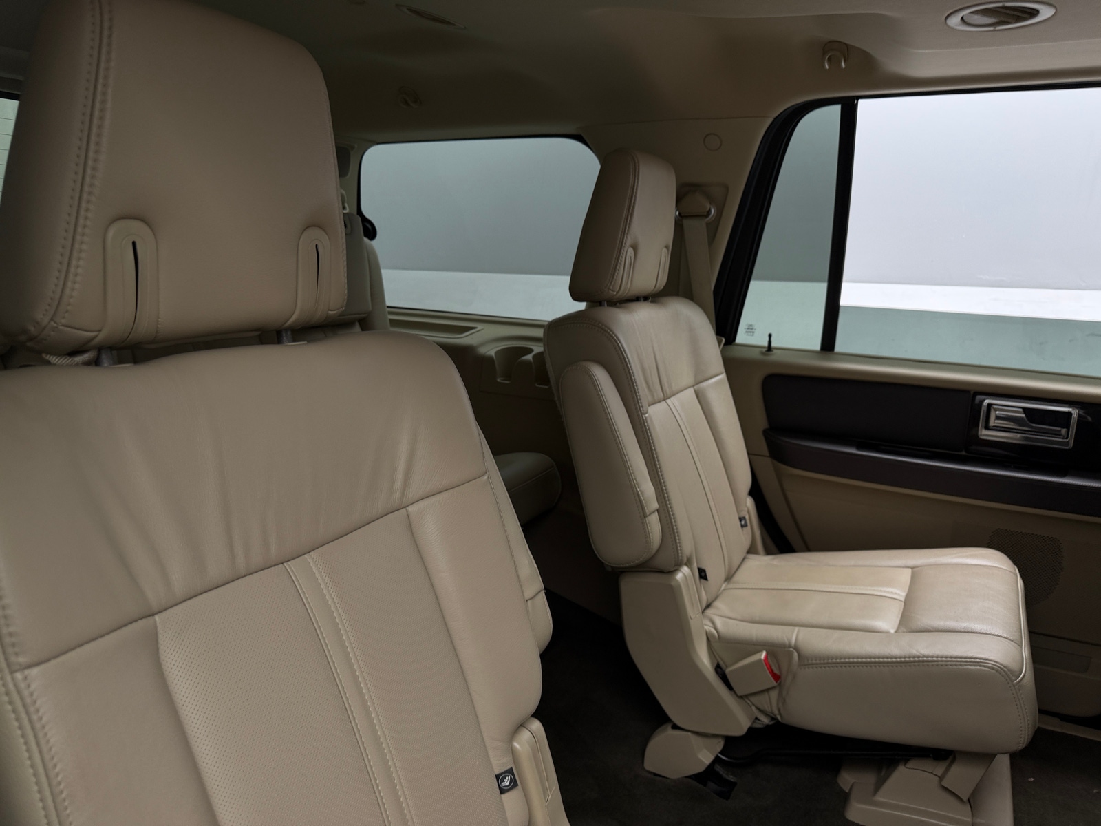 Thumbnail: 2015 Lincoln Navigator - 5