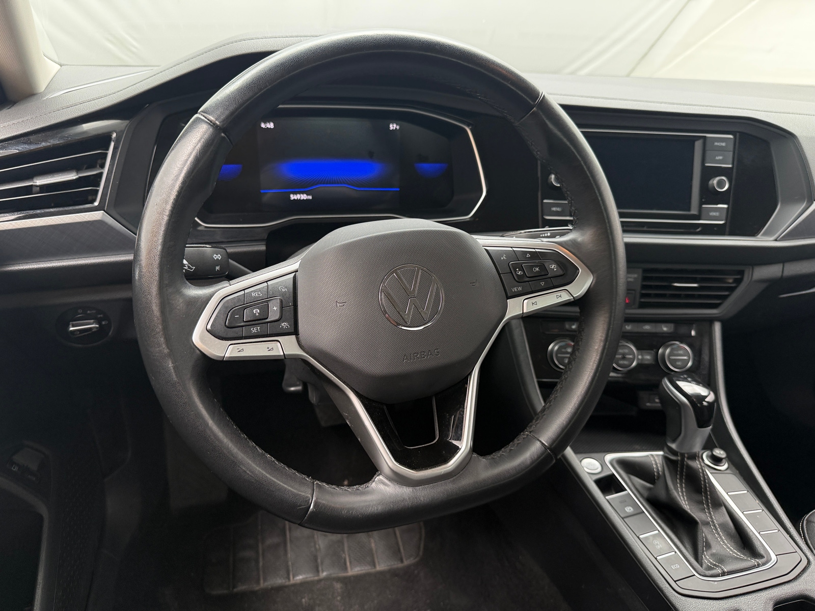 Thumbnail: 2024 Volkswagen Jetta - 4