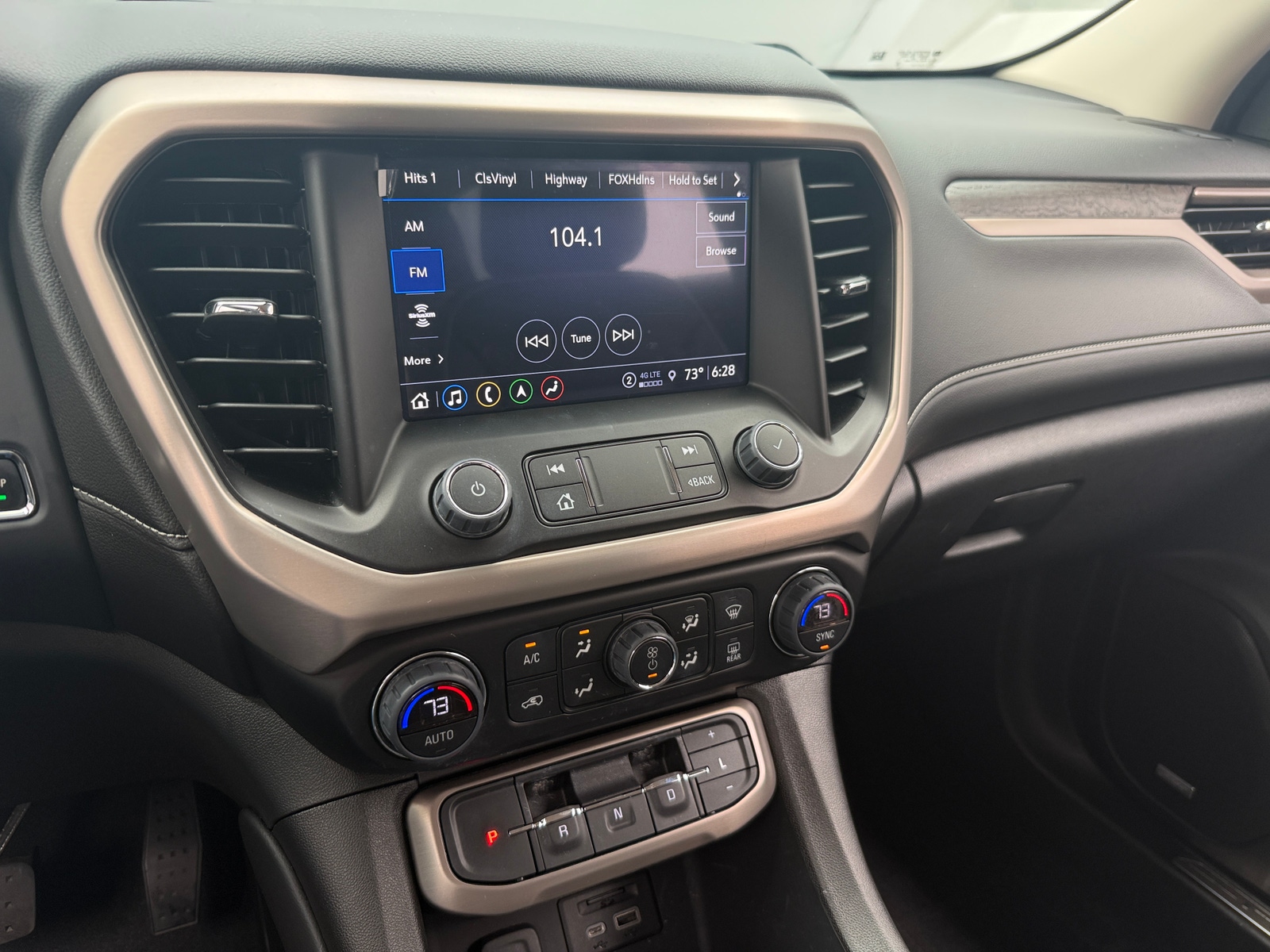 Thumbnail: 2023 GMC Acadia - 3