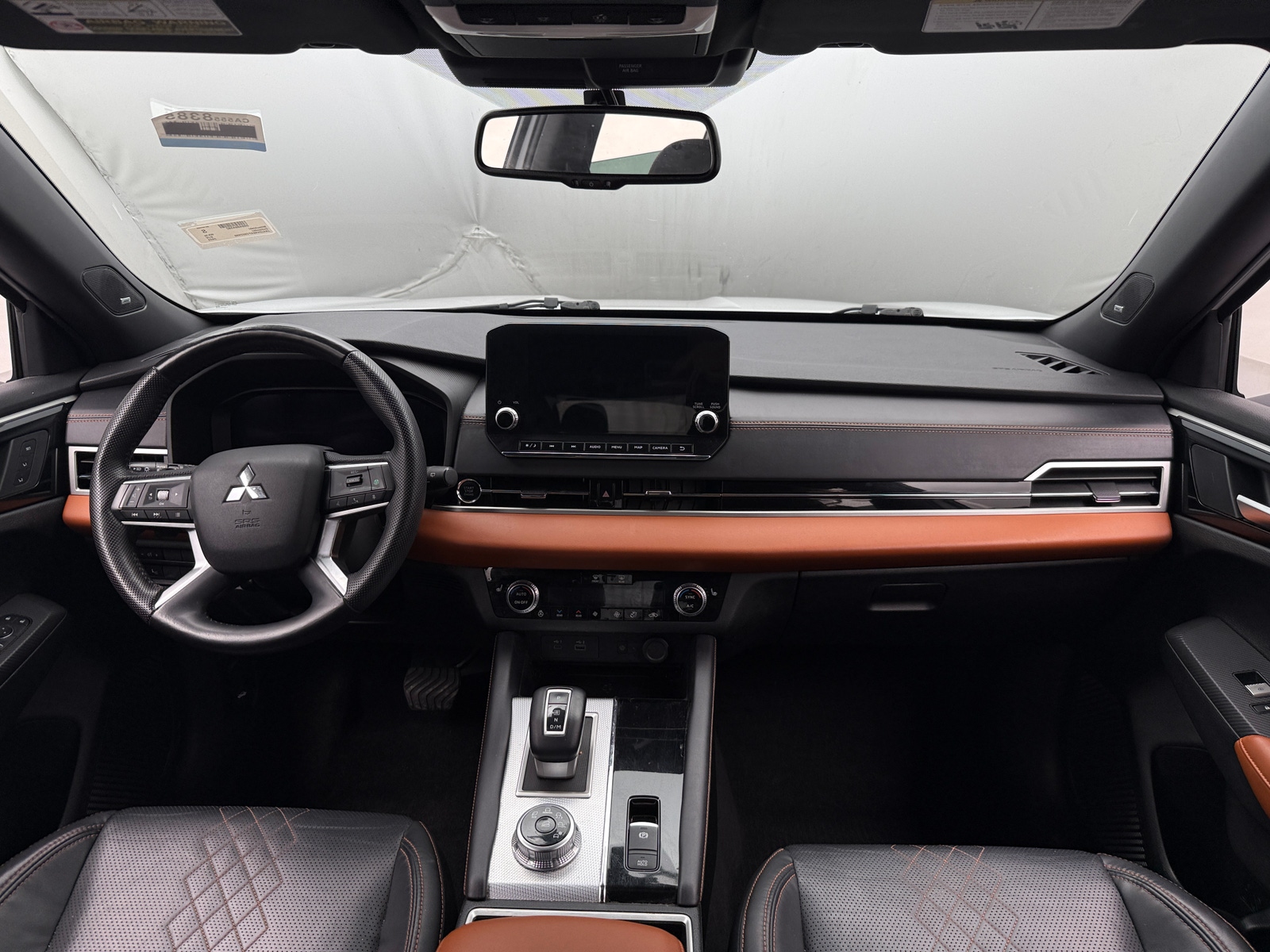 Thumbnail: 2023 Mitsubishi Outlander - 2