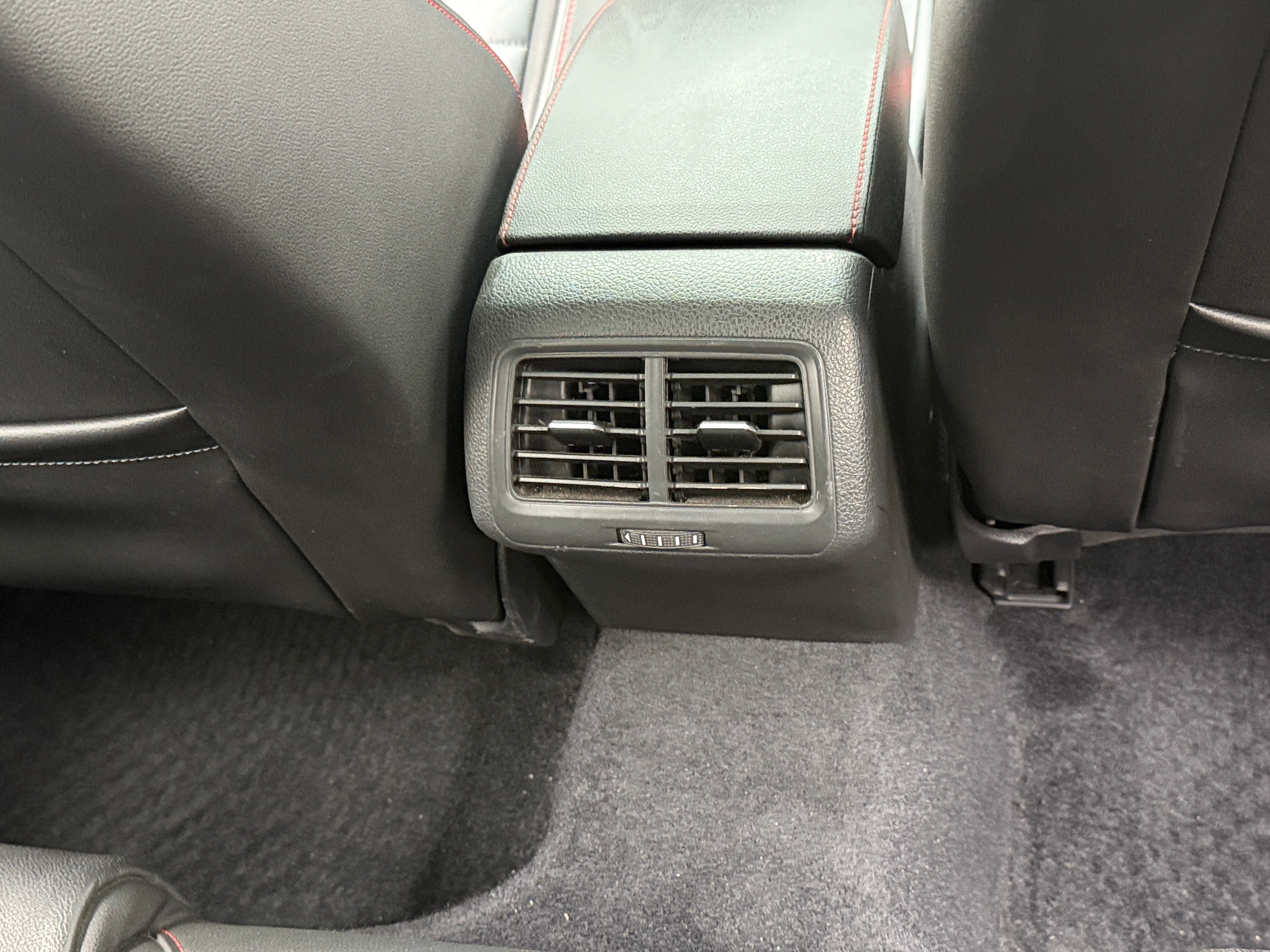 3VW447AU2JM261089