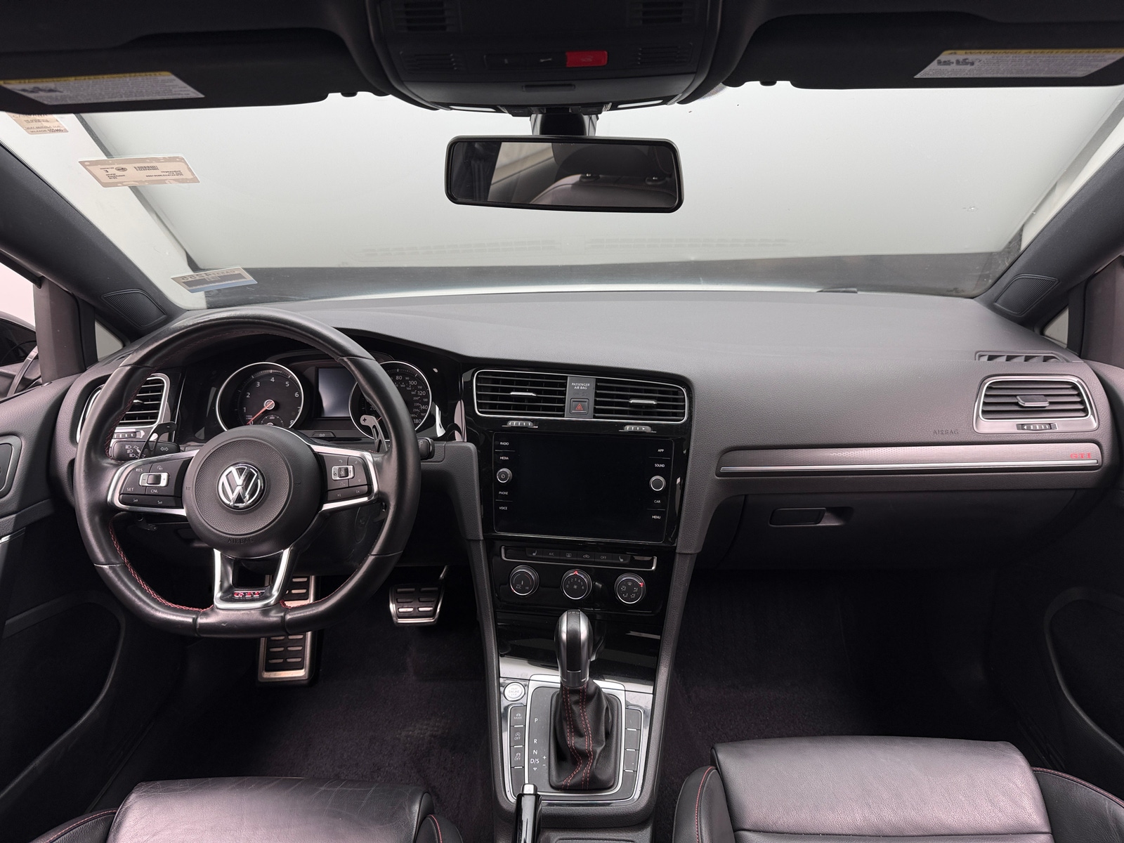 Thumbnail: 2018 Volkswagen Golf - 3
