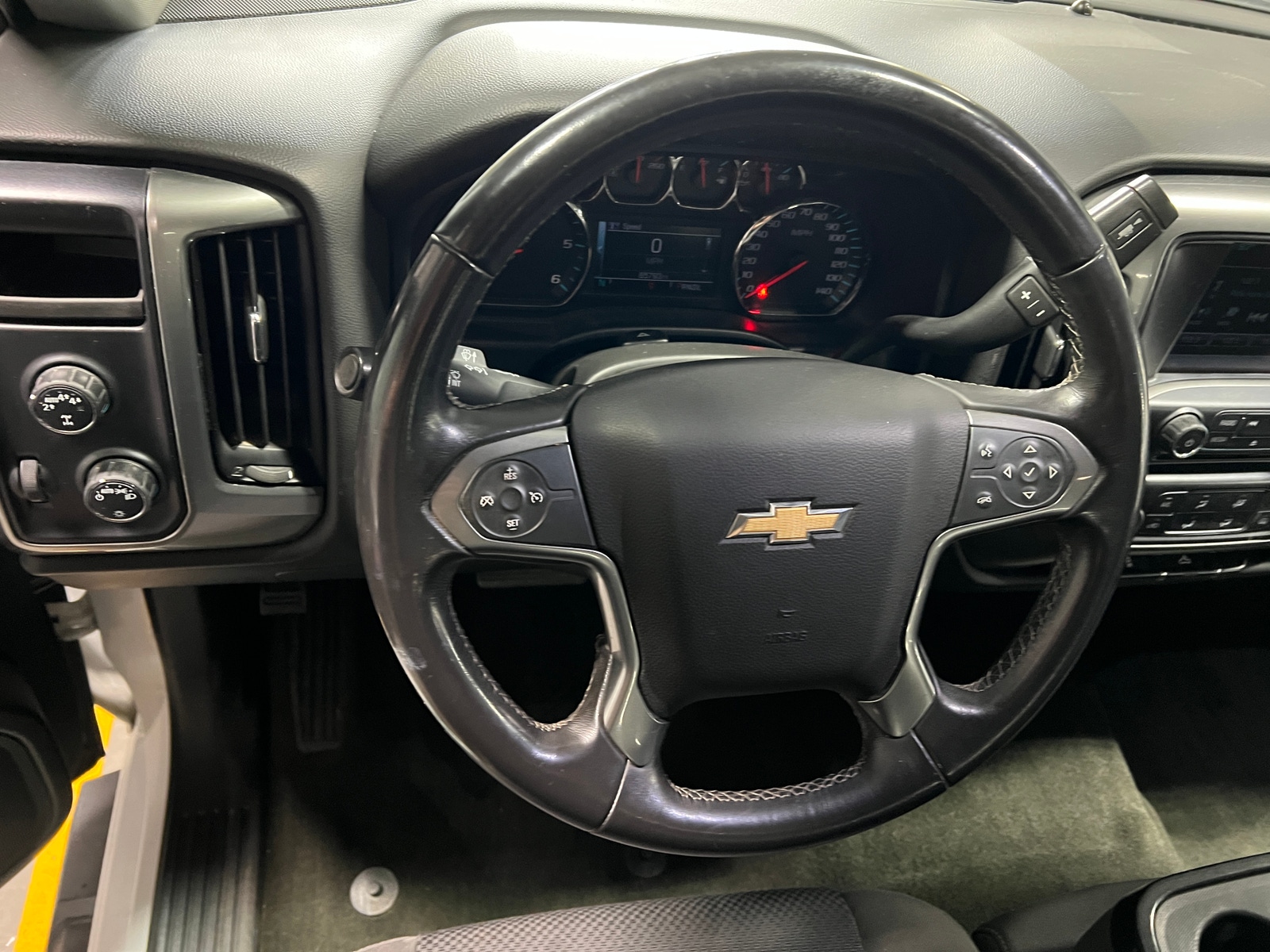 Thumbnail: 2018 Chevrolet Silverado 1500 - 5