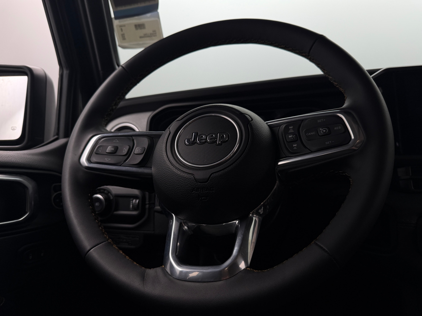 Thumbnail: 2025 Jeep Wrangler - 5