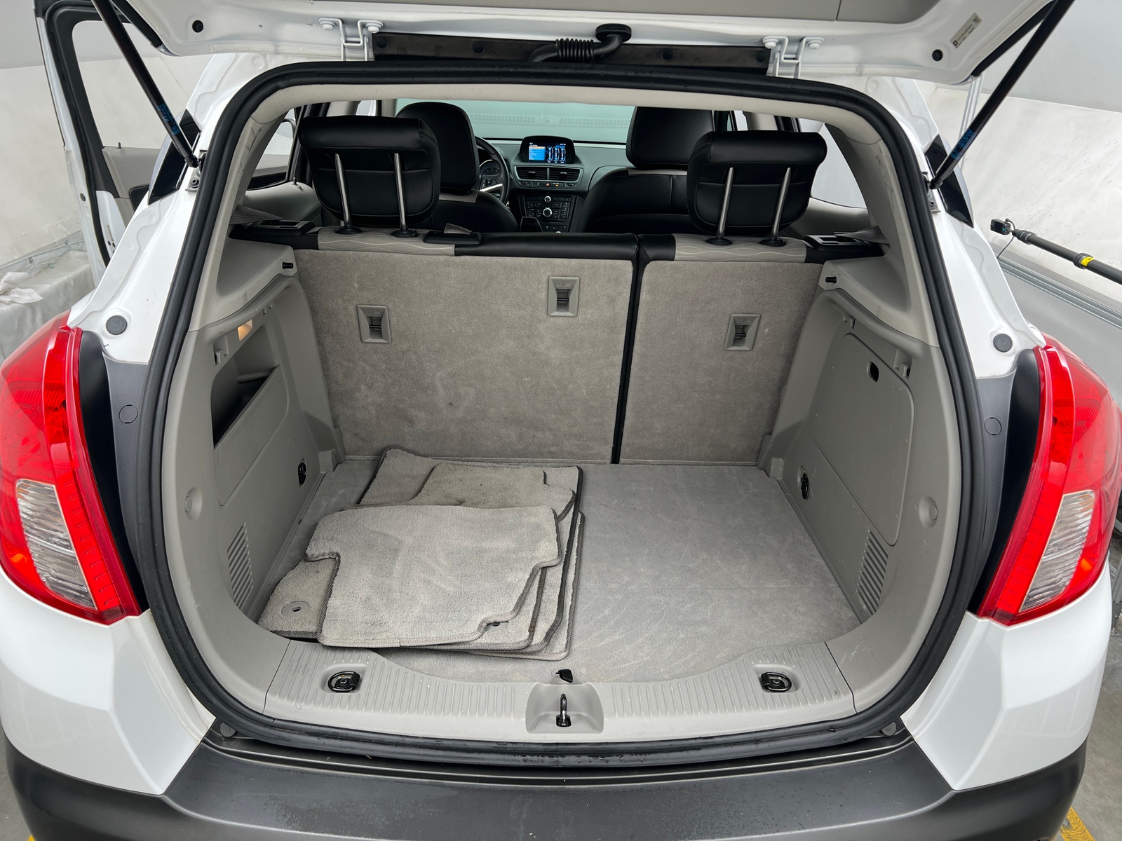 Thumbnail: 2016 Buick Encore - 6