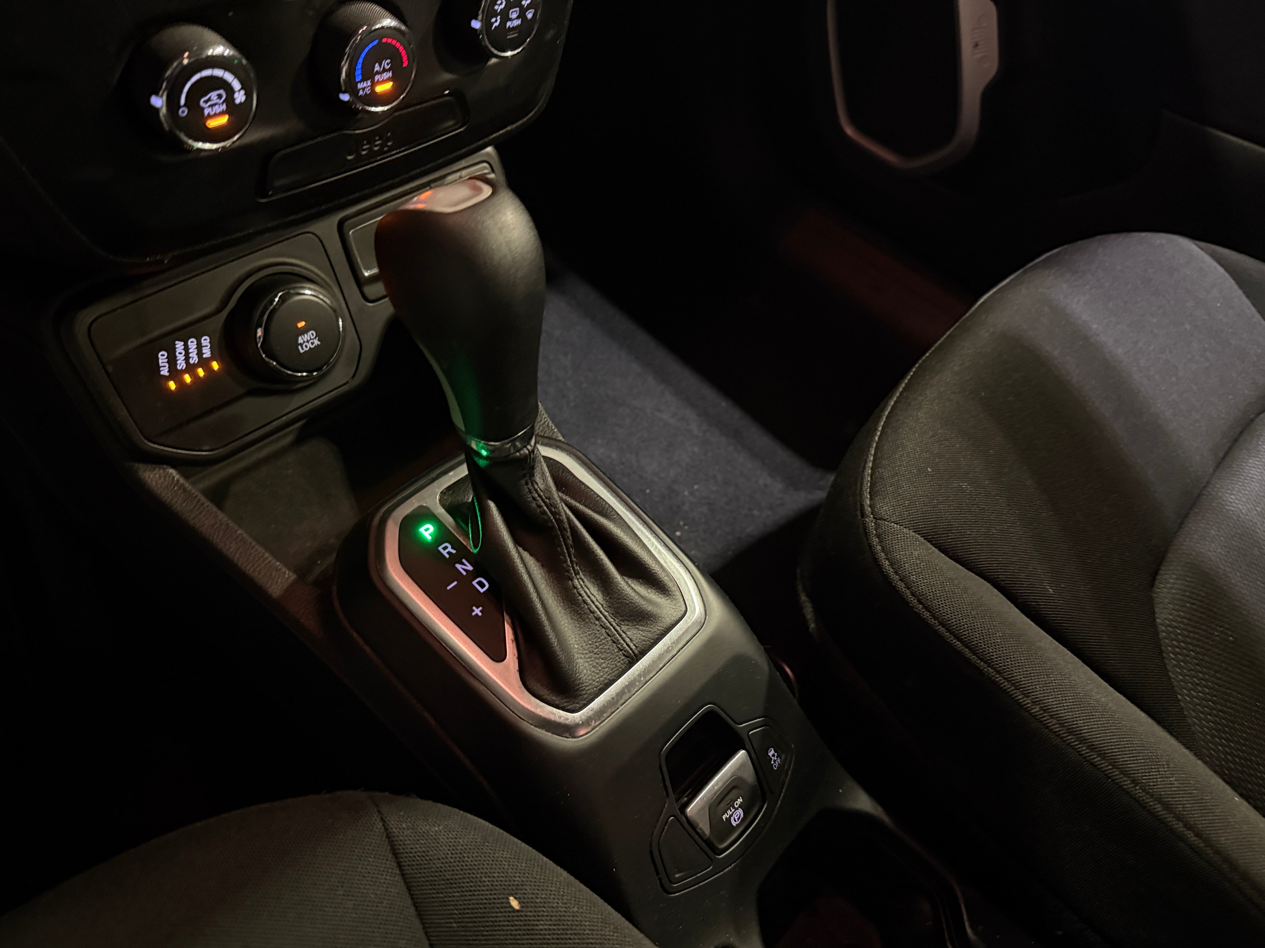 Used 2019 Jeep Renegade Sport with VIN ZACNJBAB2KPJ74368 for sale in Auburn, WA