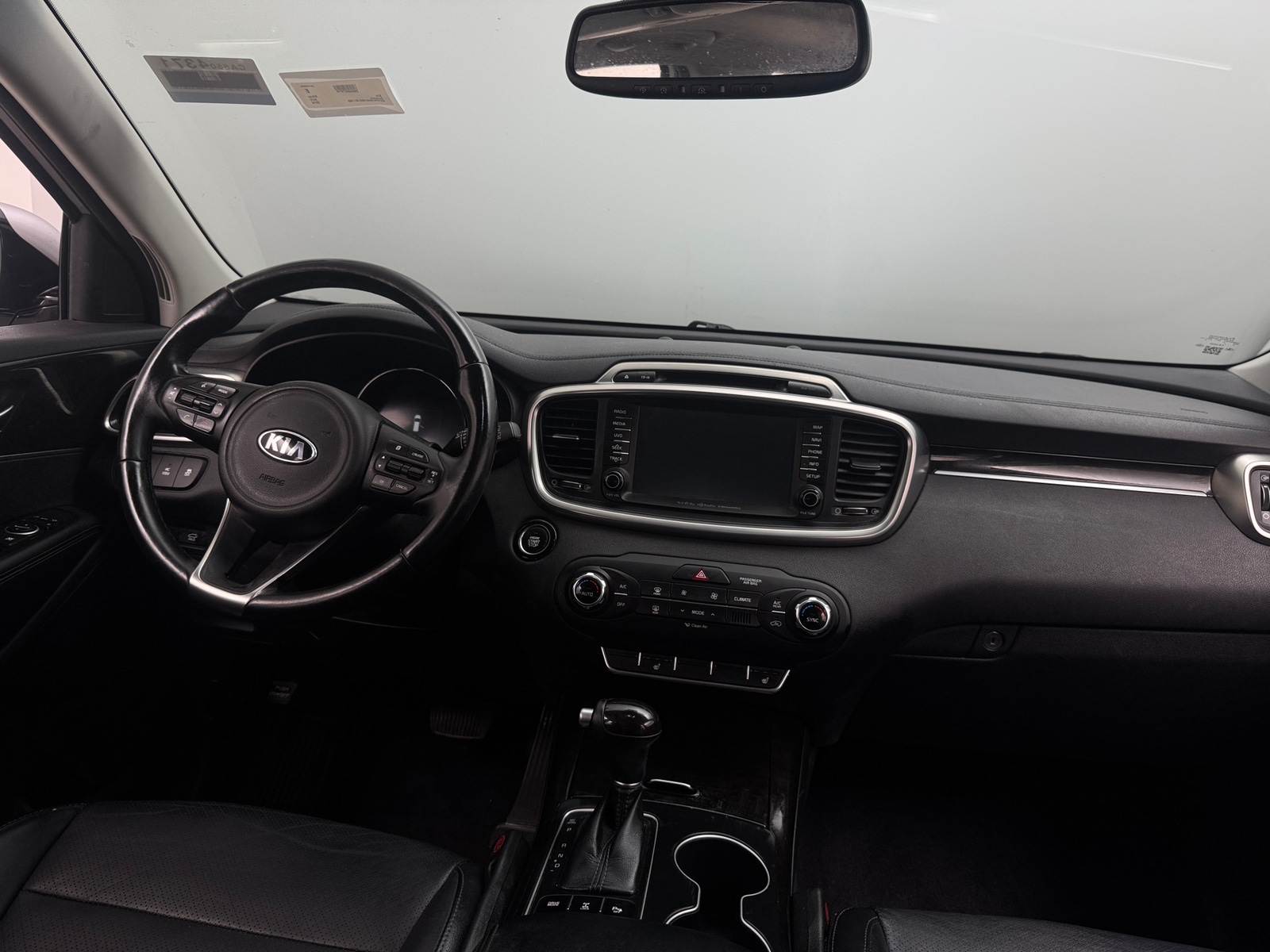 Thumbnail: 2016 Kia Sorento - 2