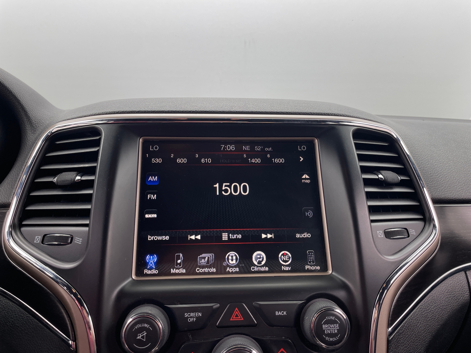 Thumbnail: 2014 Jeep Grand Cherokee - 3