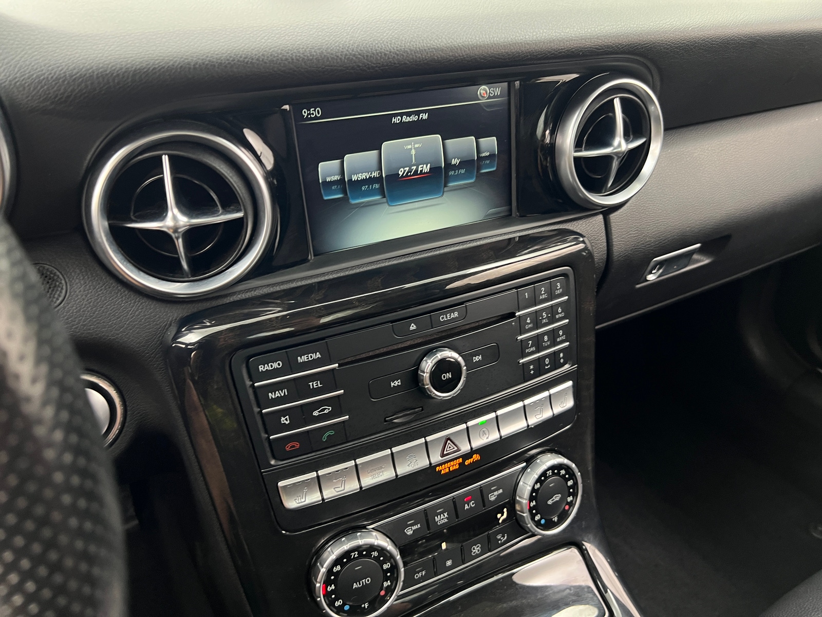 Thumbnail: 2017 Mercedes-Benz SLC - 2