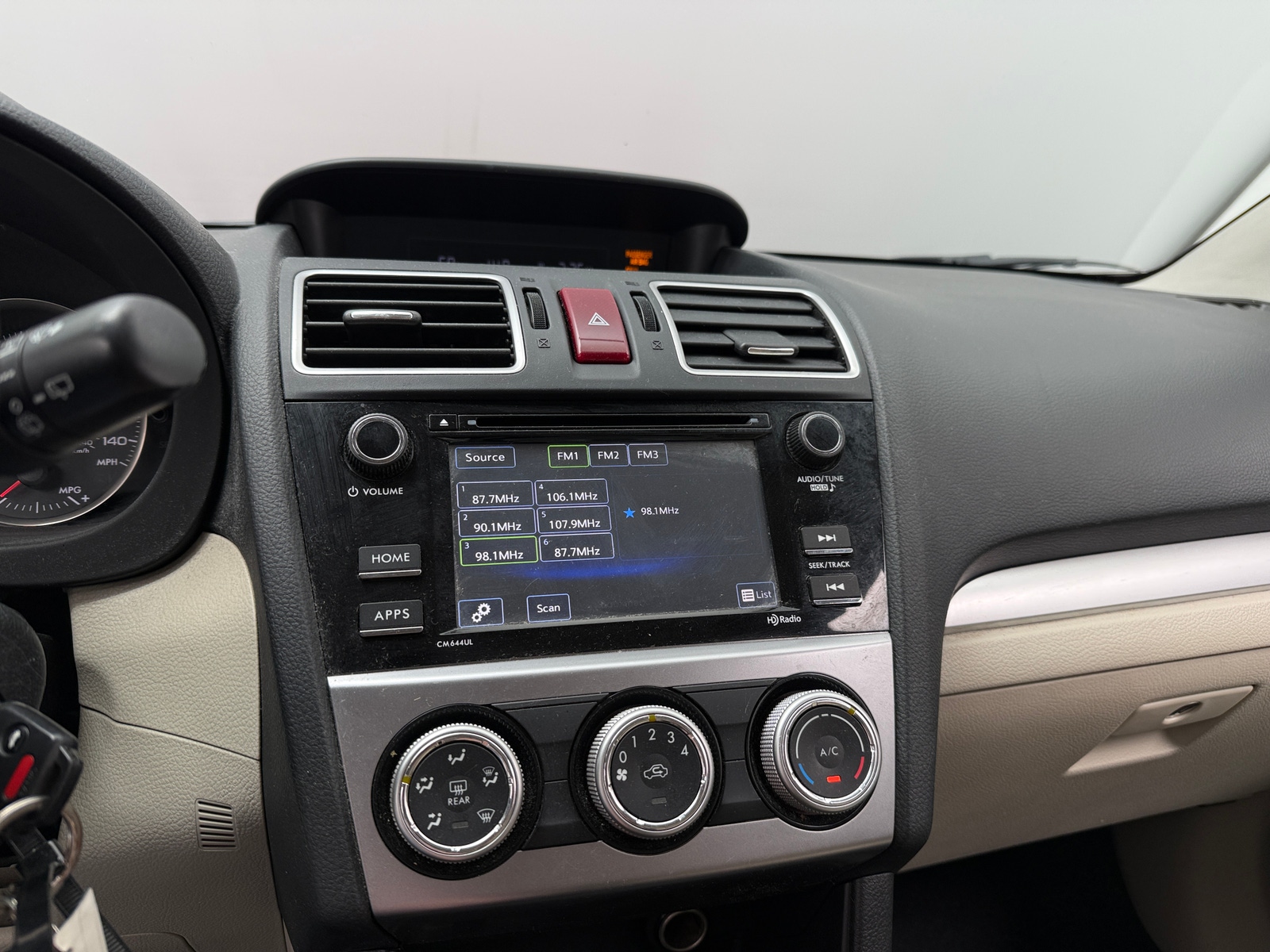 Thumbnail: 2015 Subaru XV Crosstrek - 4