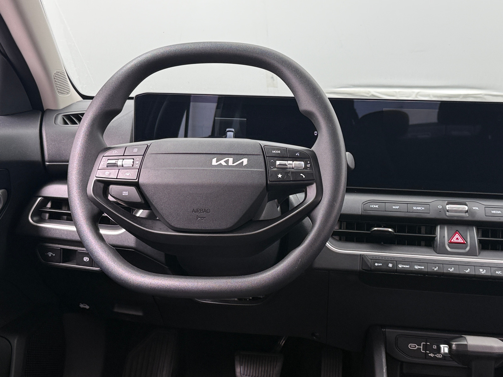 Thumbnail: 2025 Kia K4 - 5