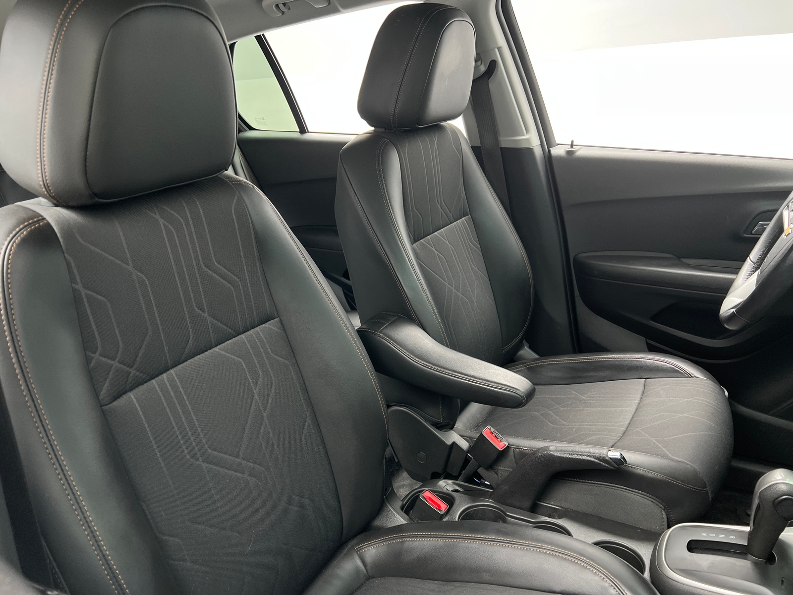 Thumbnail: 2020 Chevrolet Trax - 2