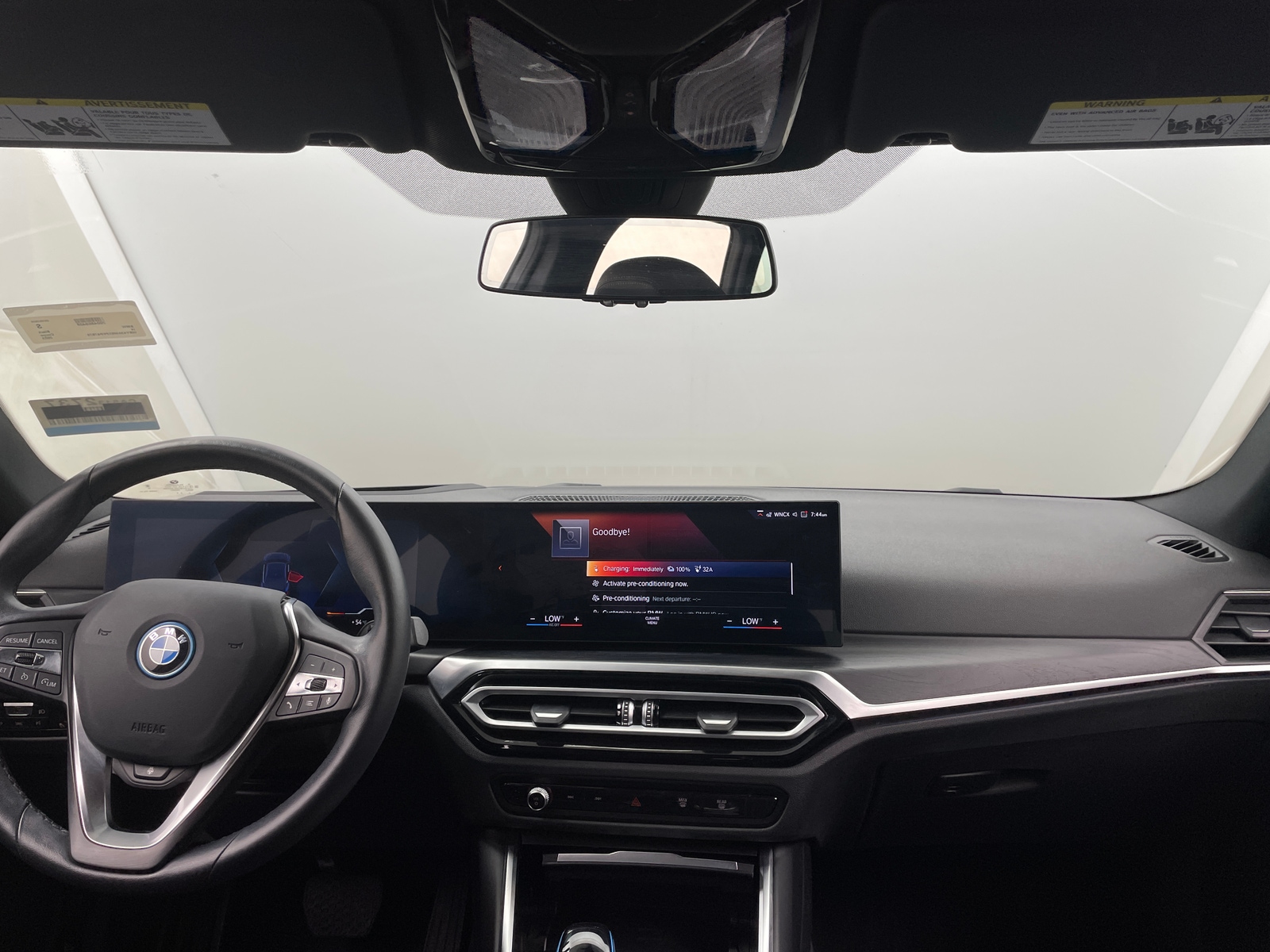 Thumbnail: 2023 BMW i4 - 2