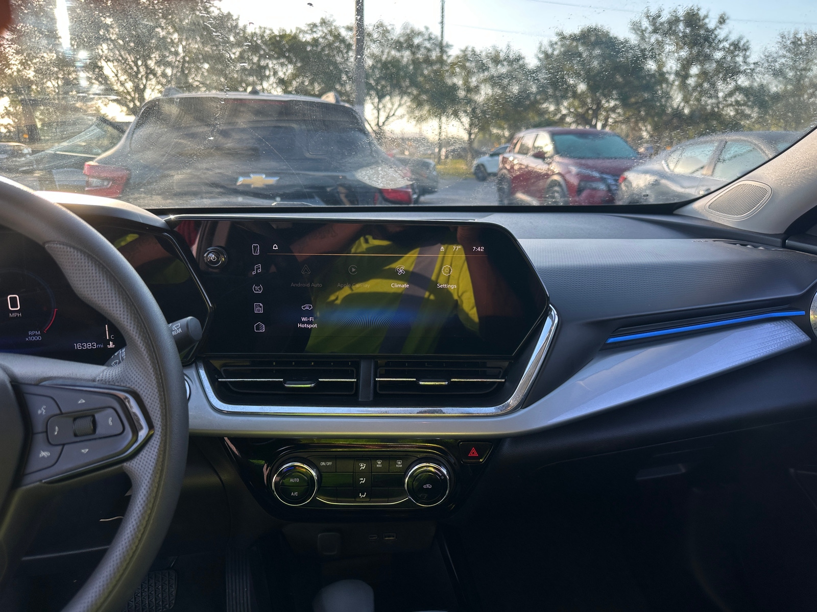 Thumbnail: 2025 Chevrolet Trax - 4