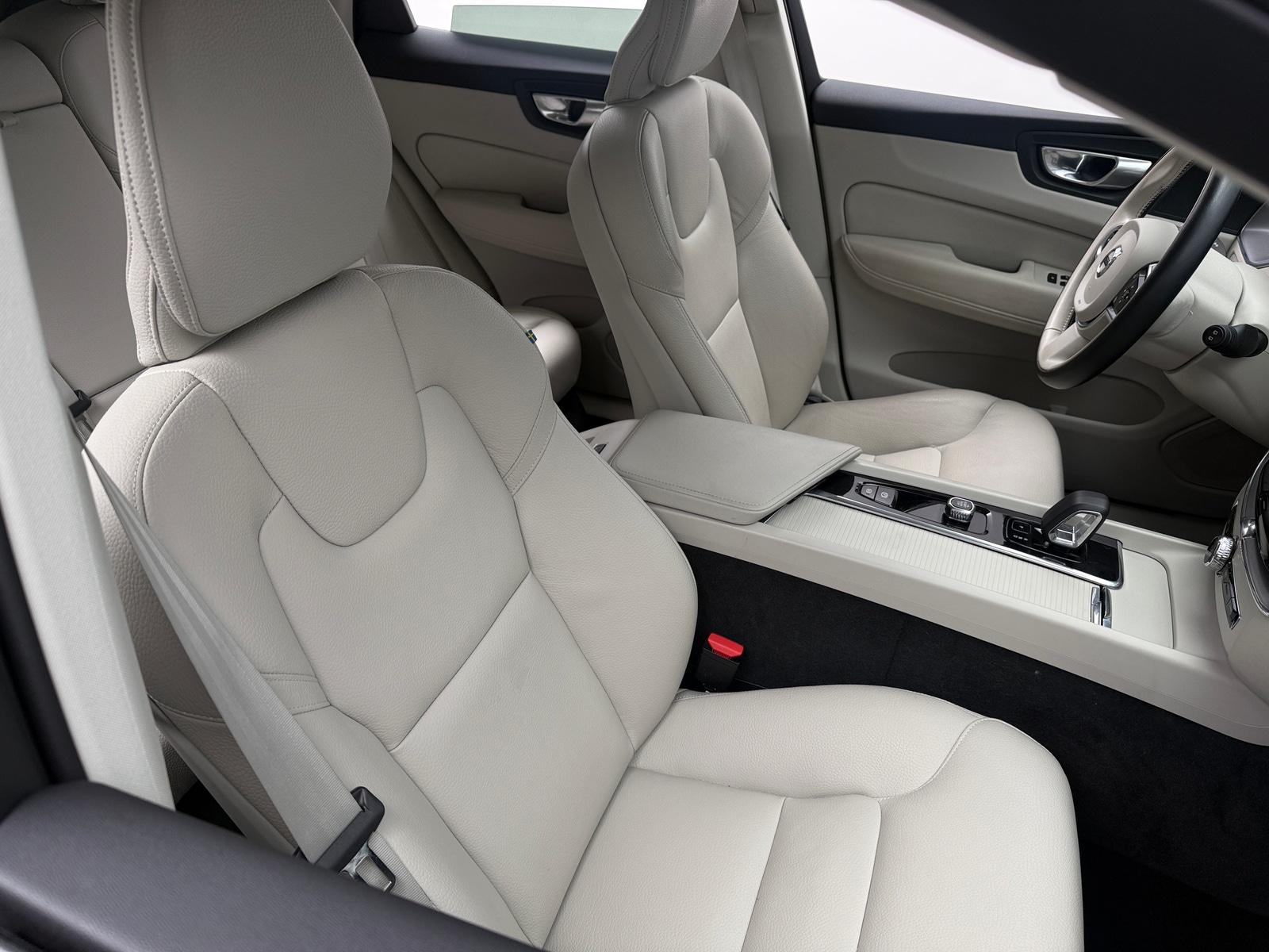 Thumbnail: 2024 Volvo XC60 - 2
