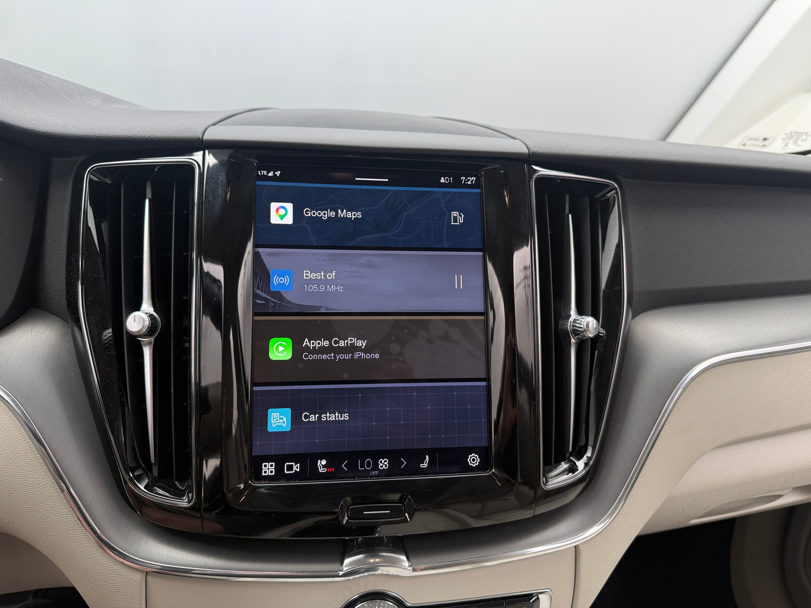 Thumbnail: 2024 Volvo XC60 - 4