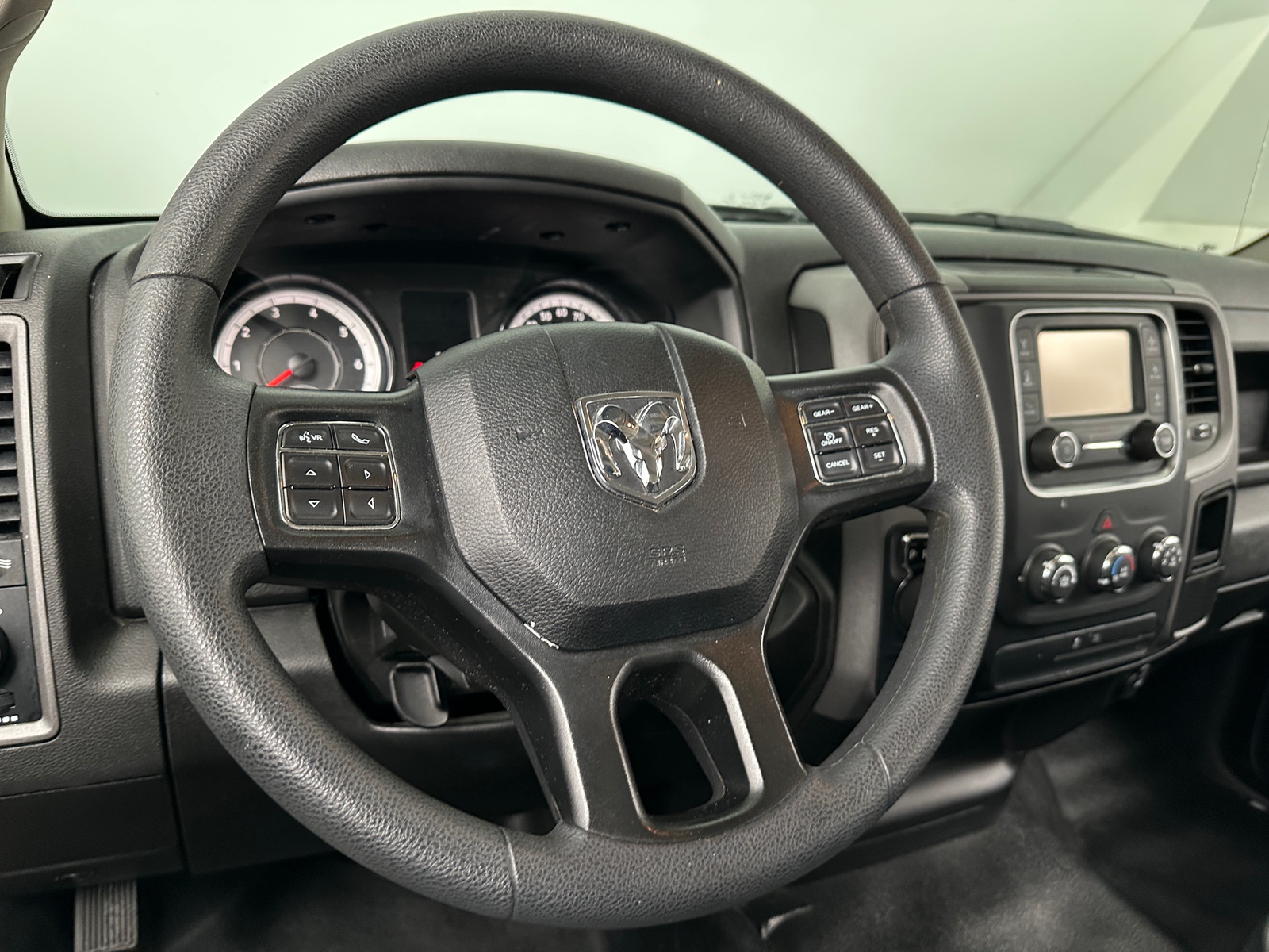 Thumbnail: 2022 RAM 1500 Classic - 4