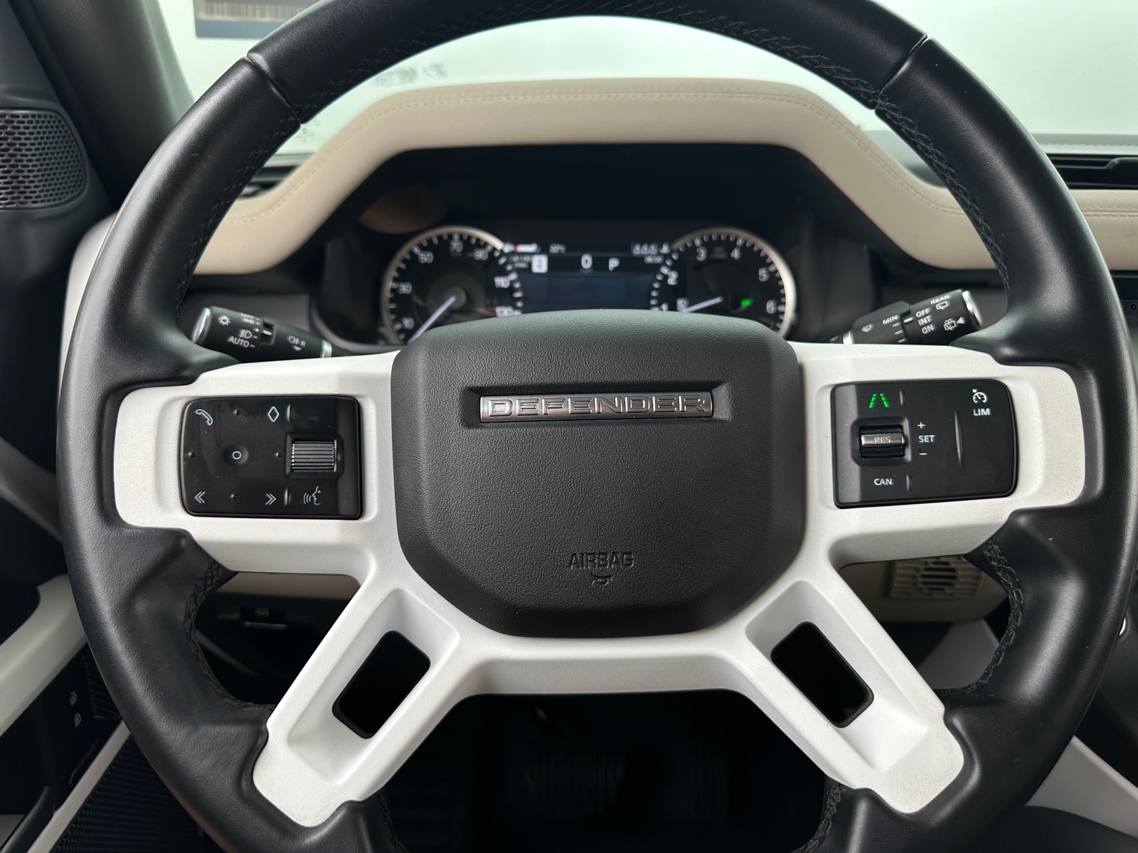 Thumbnail: 2023 Land Rover Defender - 3