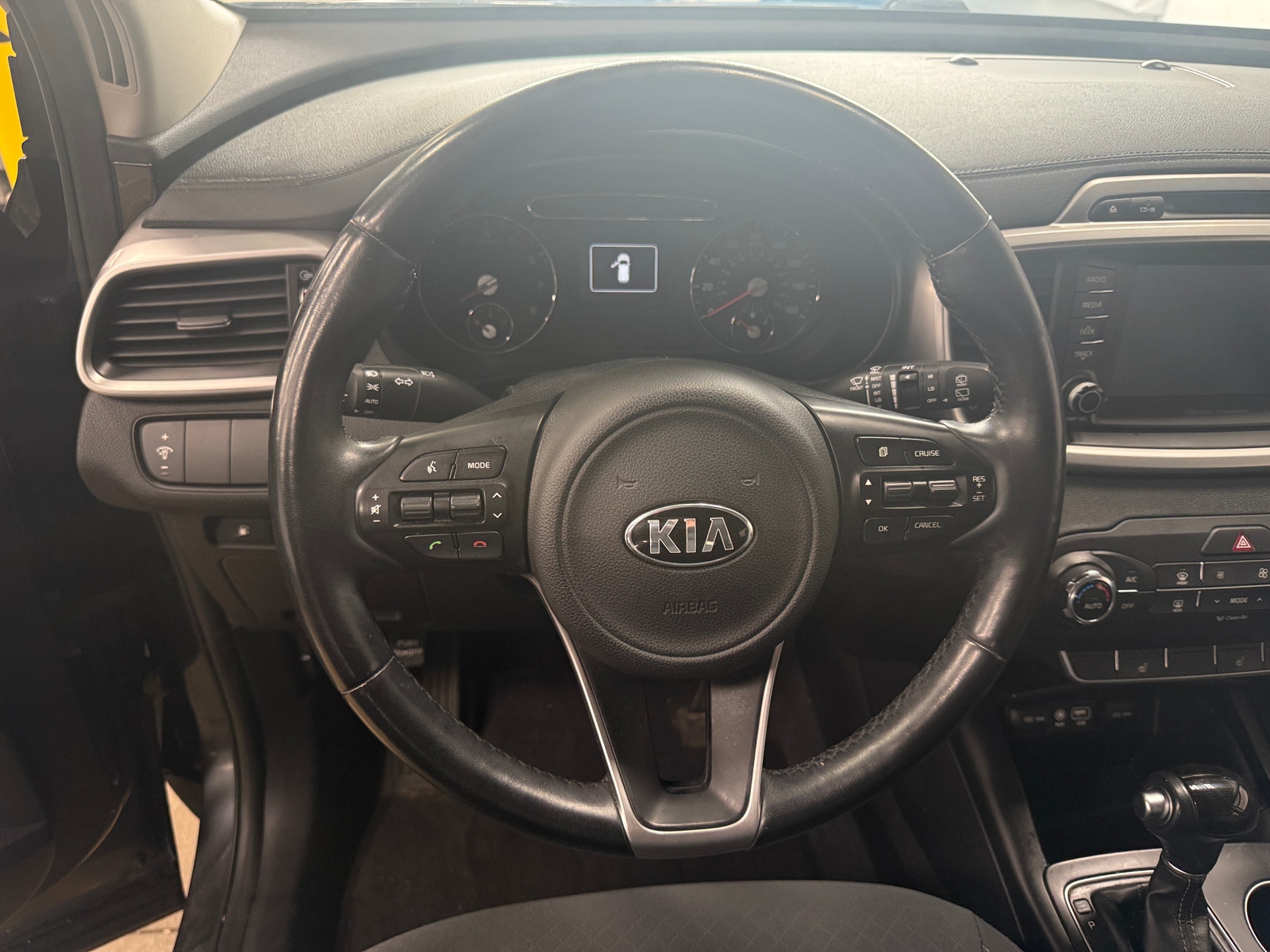 Thumbnail: 2018 Kia Sorento - 5