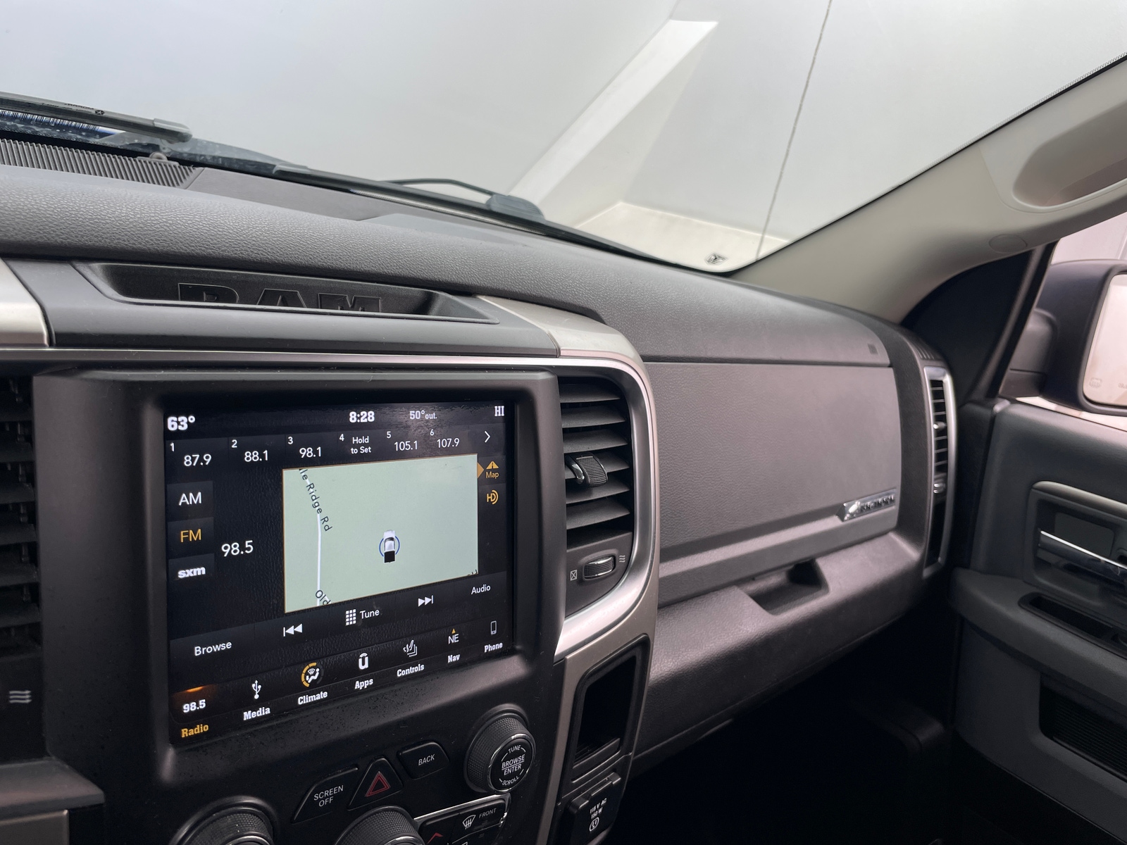 Thumbnail: 2019 RAM 1500 Classic - 4