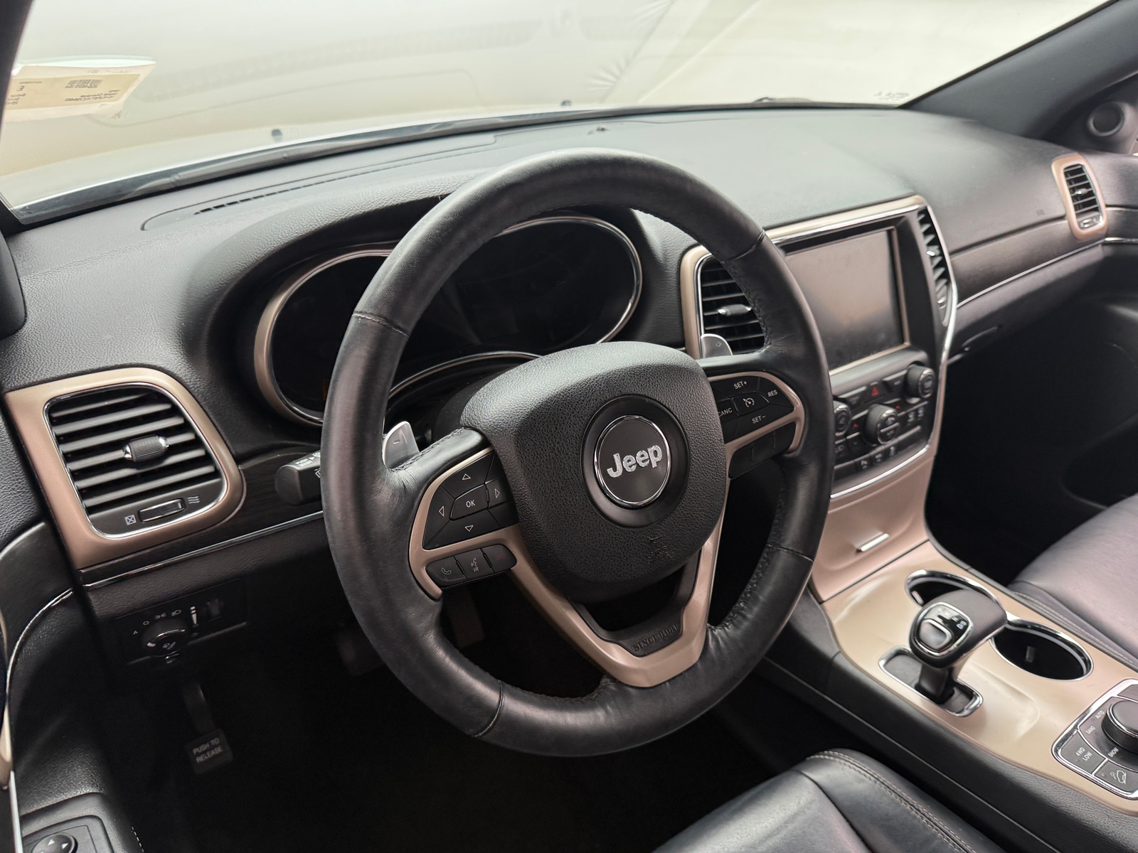 Thumbnail: 2015 Jeep Grand Cherokee - 4